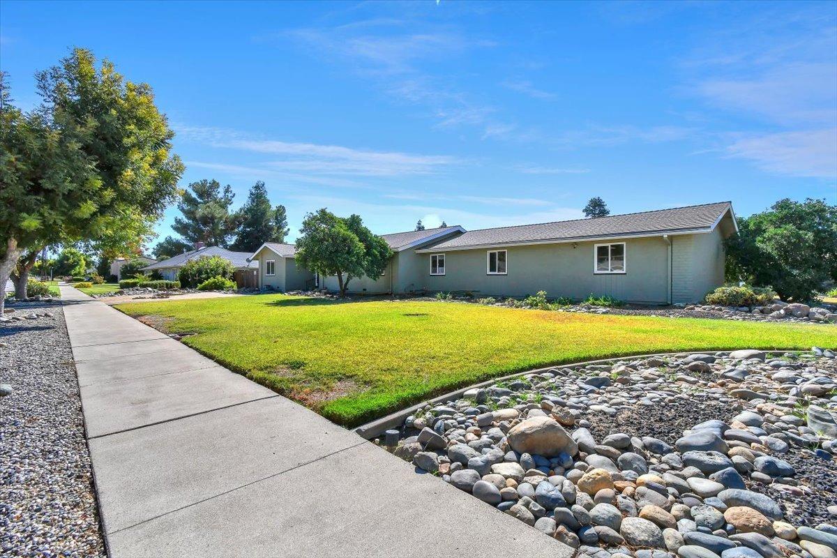 1245 Fremont