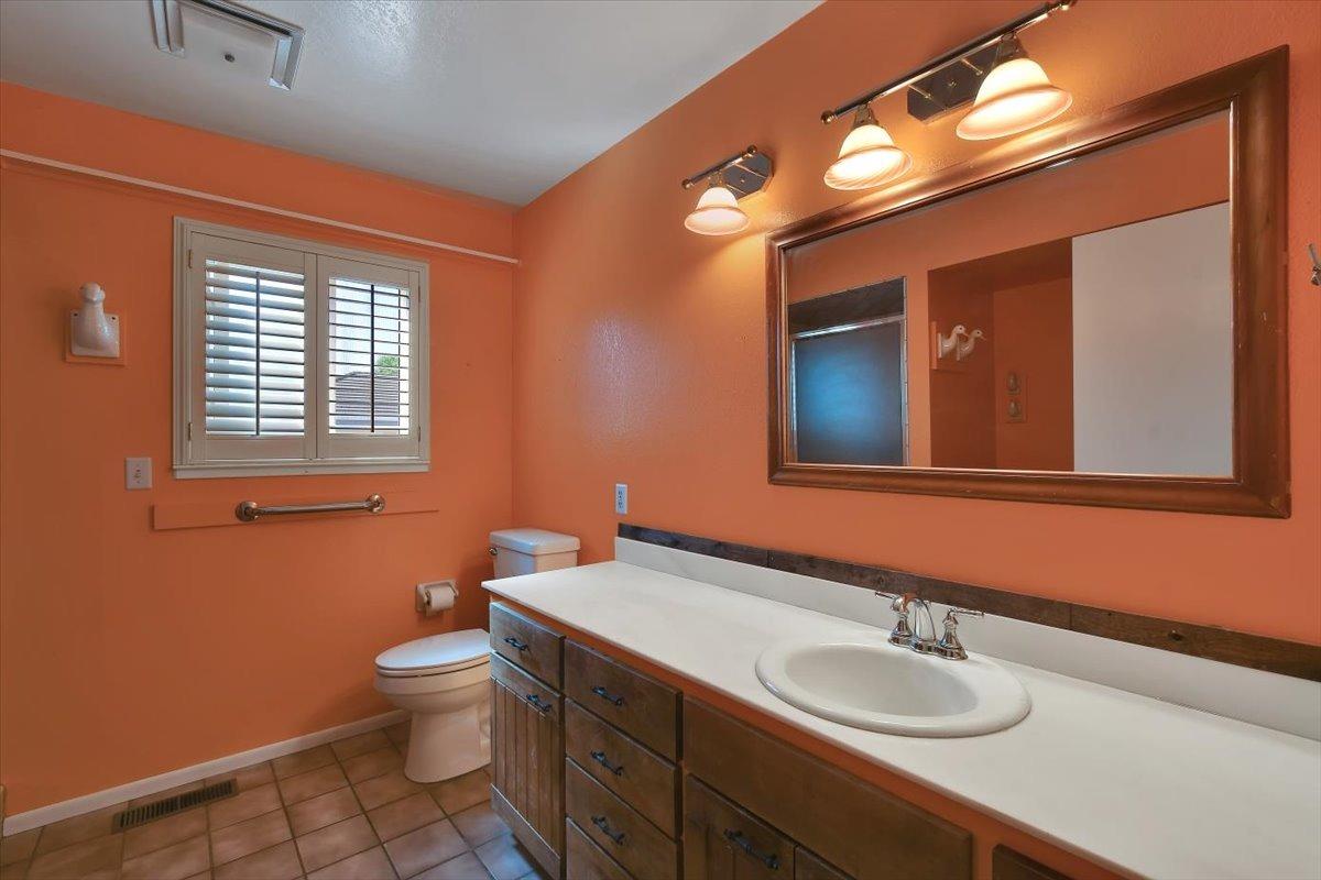 1245 Fremont
