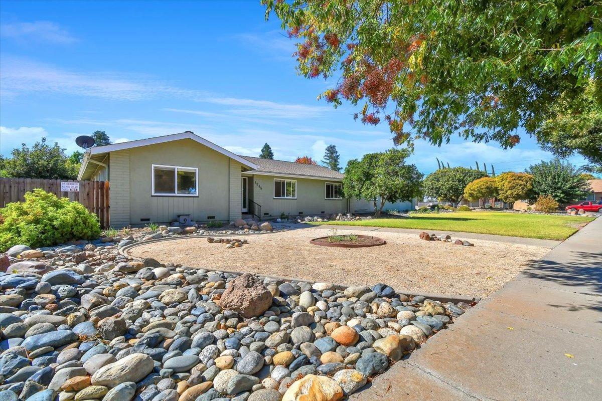 1245 Fremont