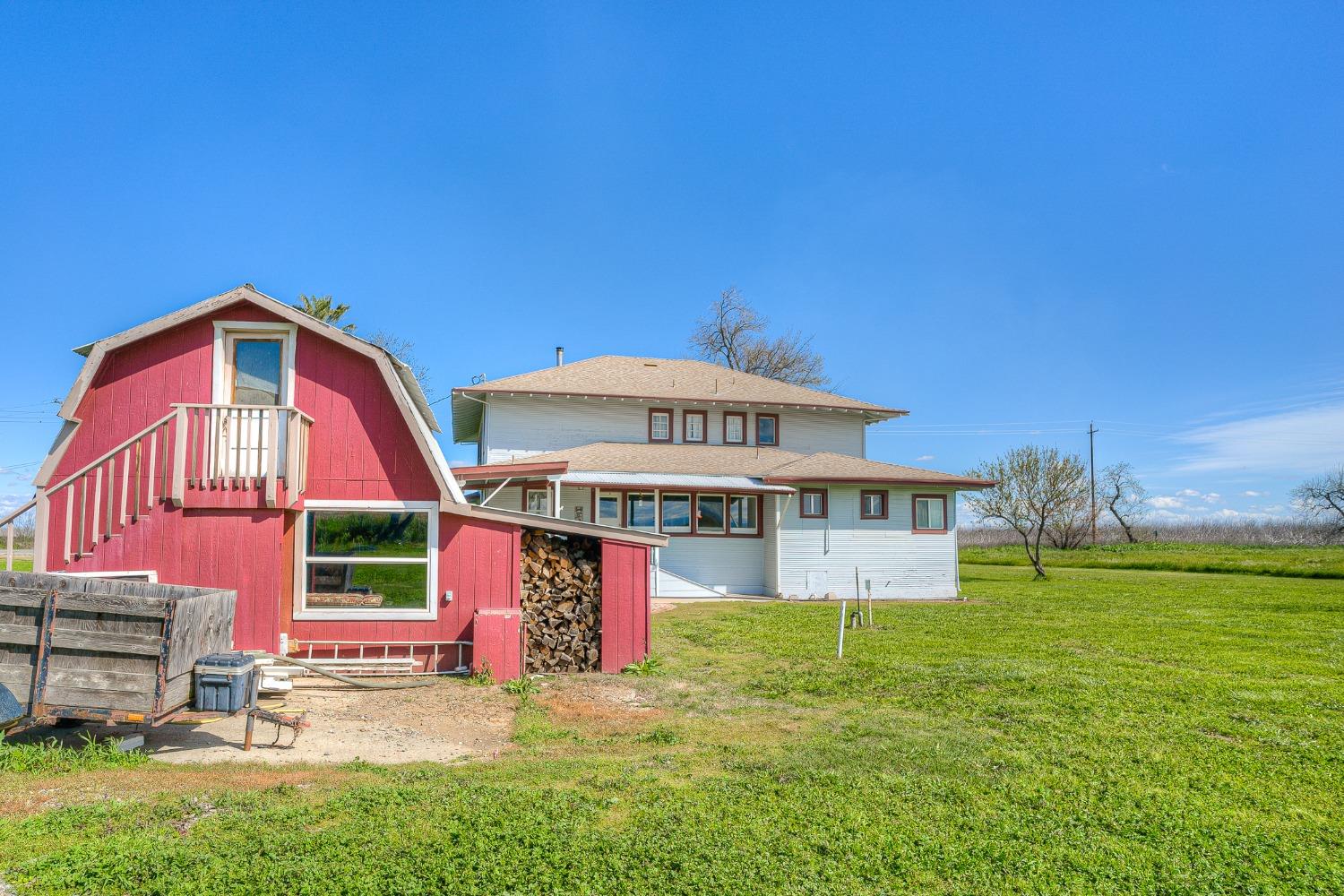4827 W Hwy 99