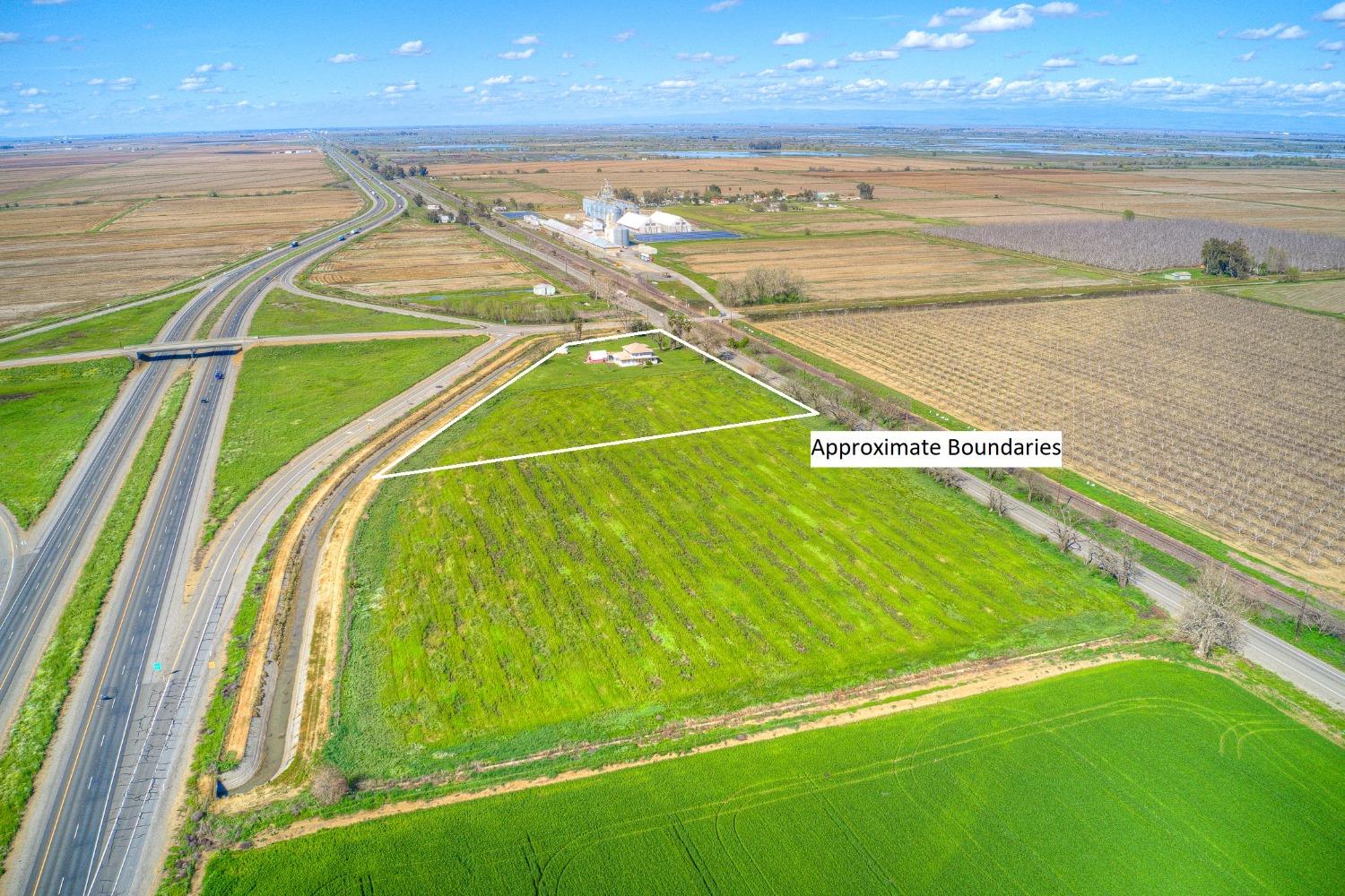 4827 W Hwy 99