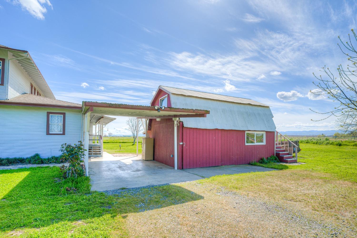 4827 W Hwy 99