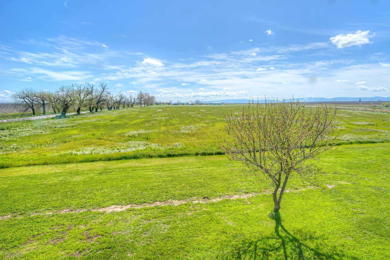 4827 W Hwy 99