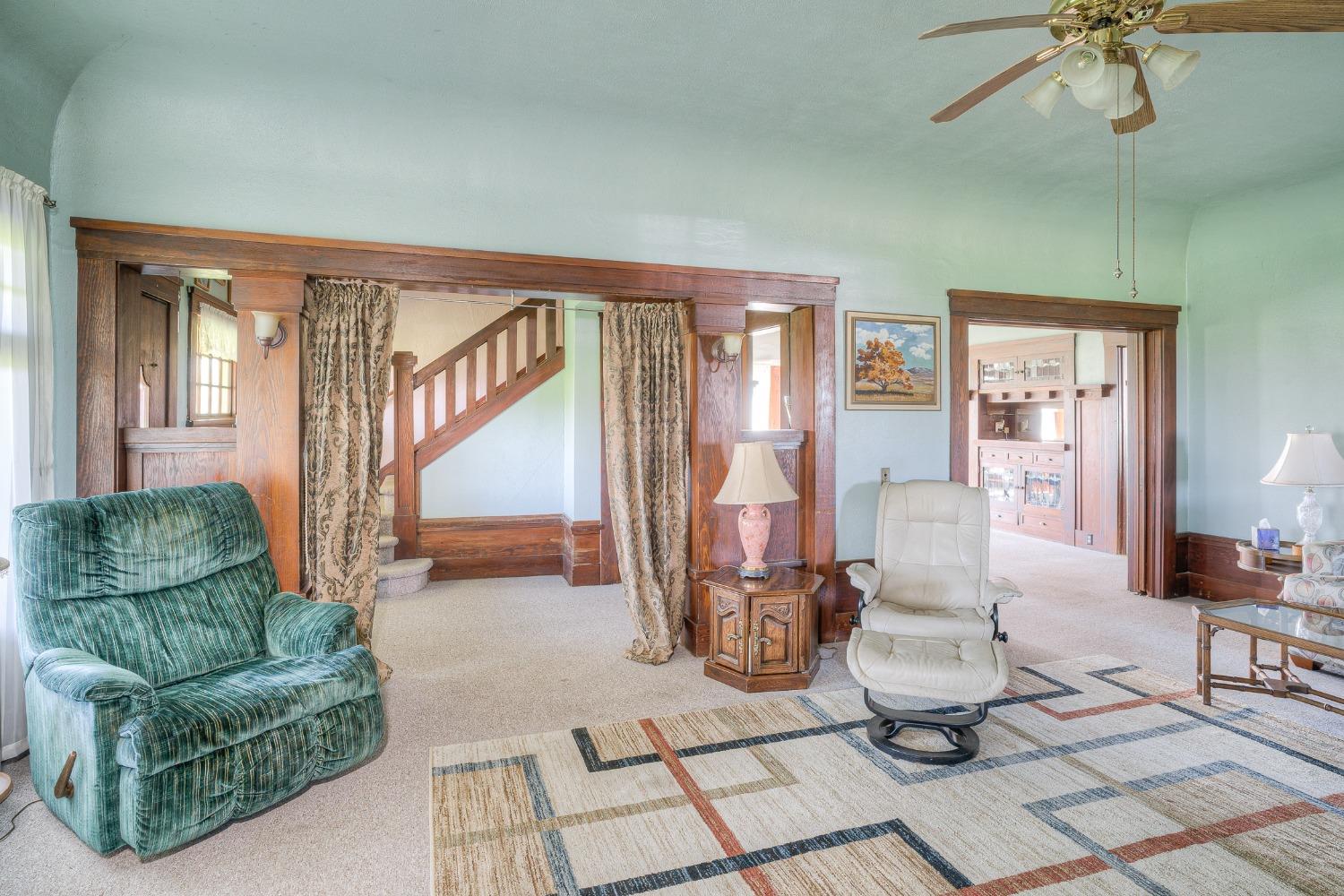 4827 W Hwy 99