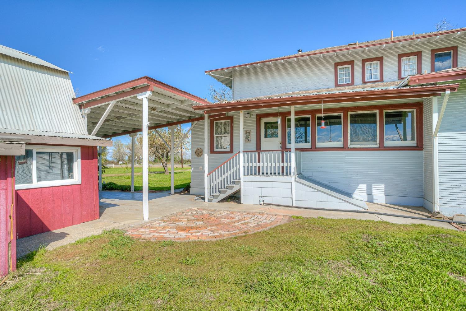 4827 W Hwy 99