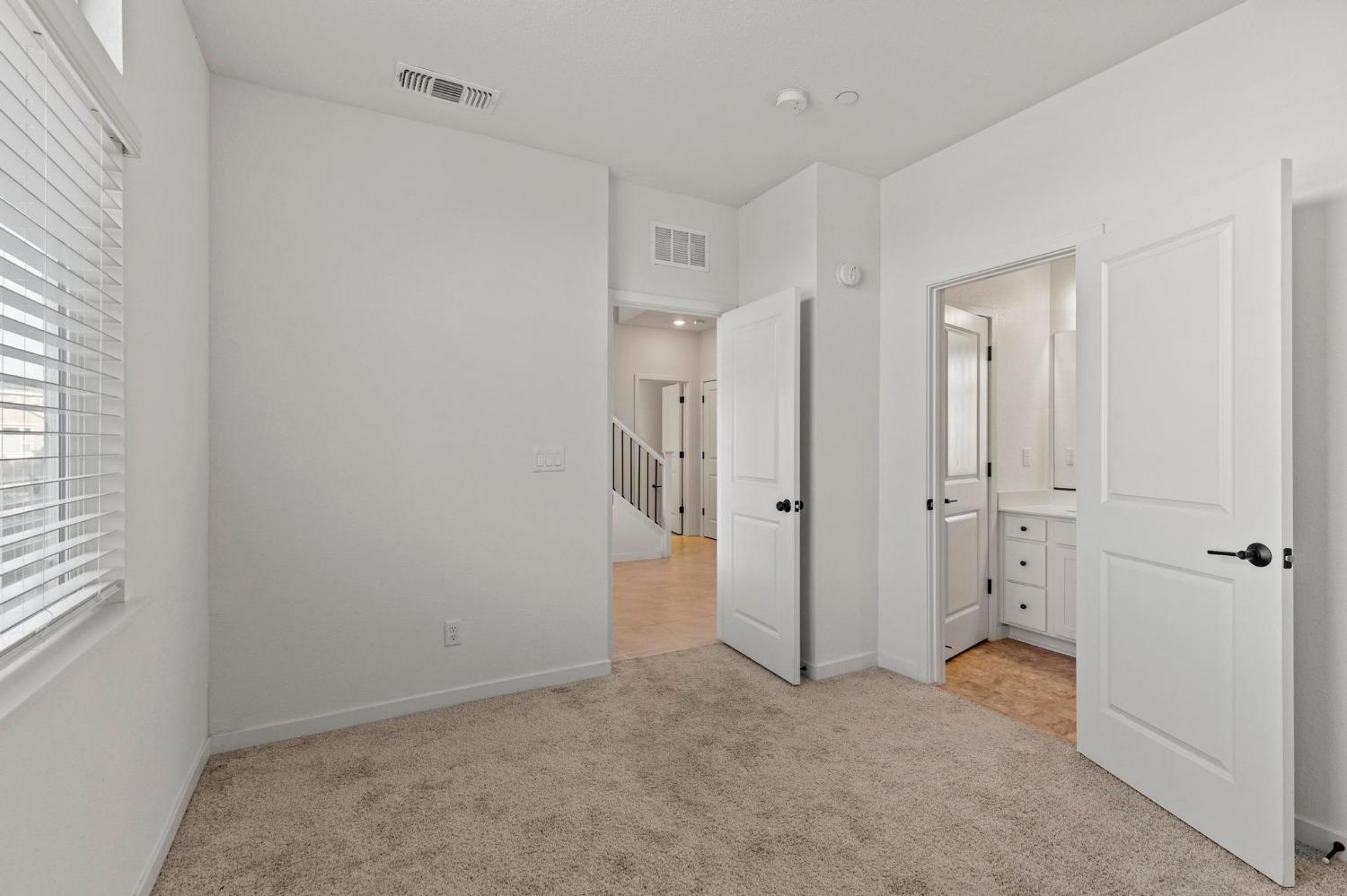 514 Voyager Court