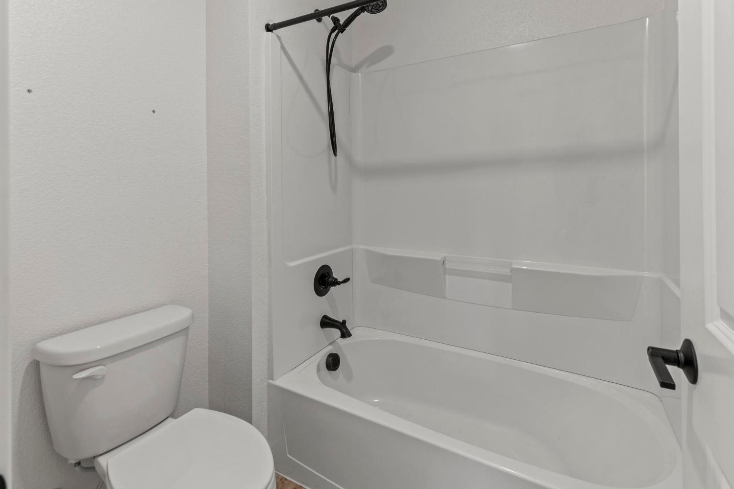 514 Voyager Court