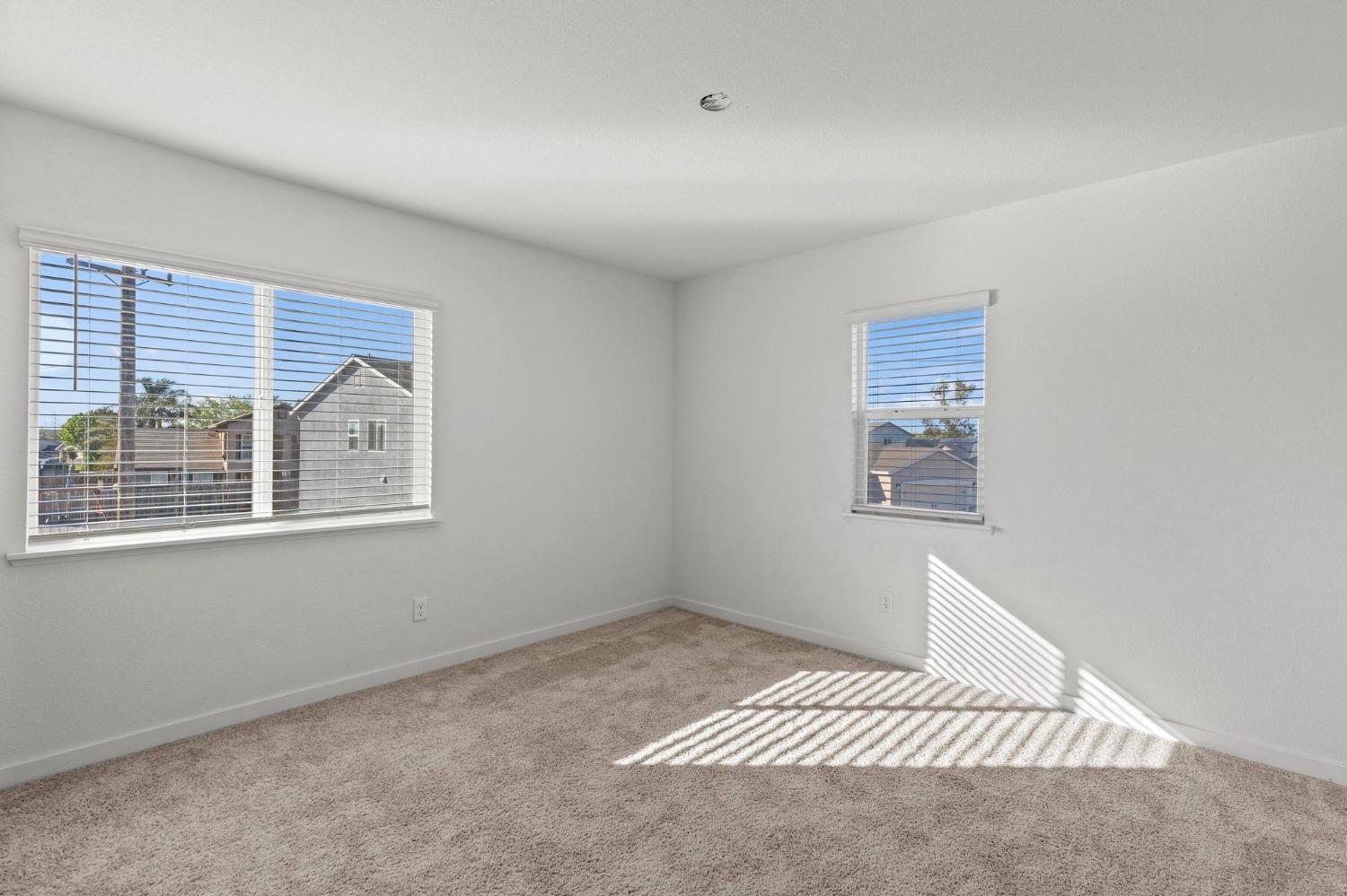 514 Voyager Court