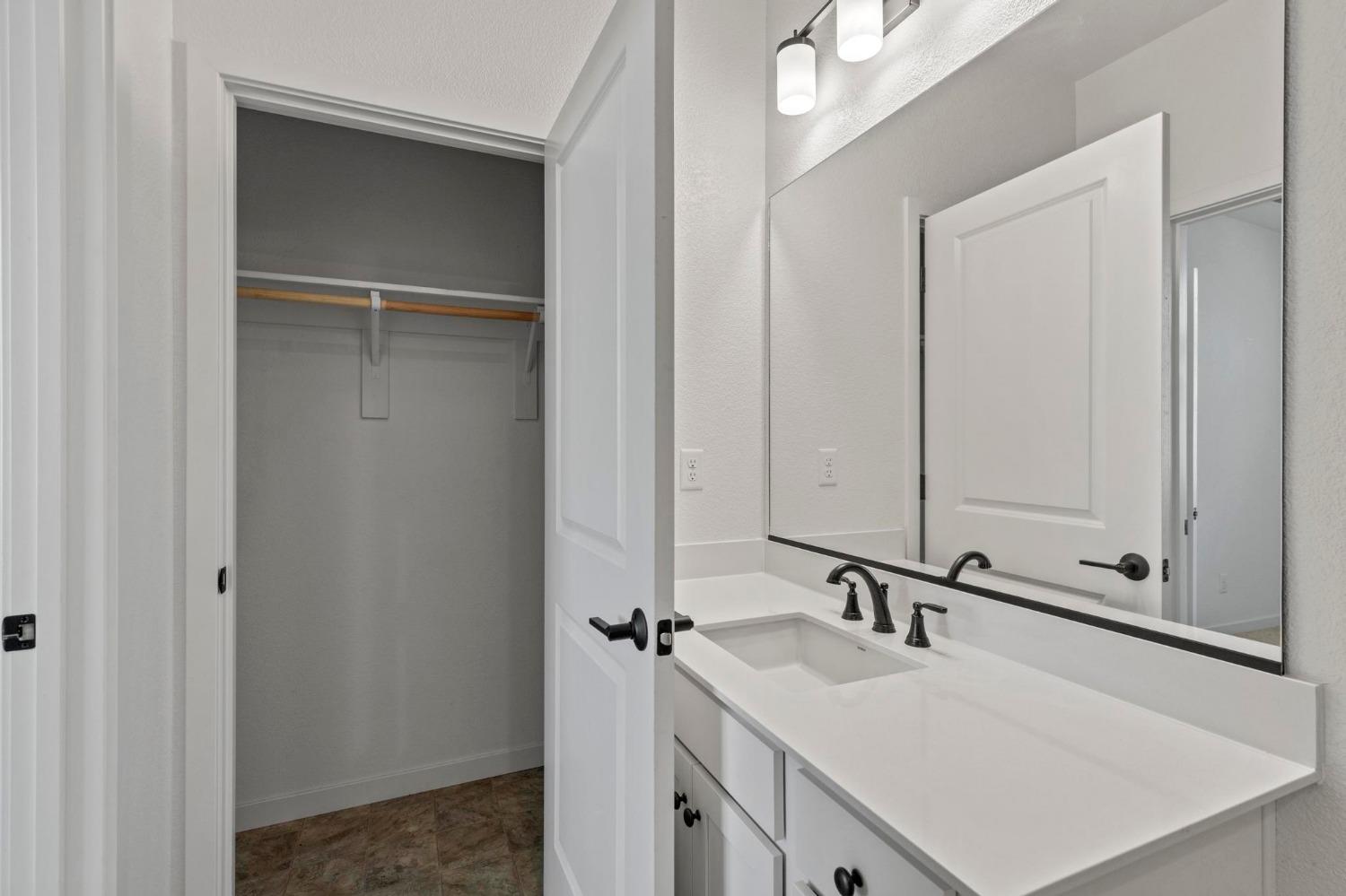 514 Voyager Court