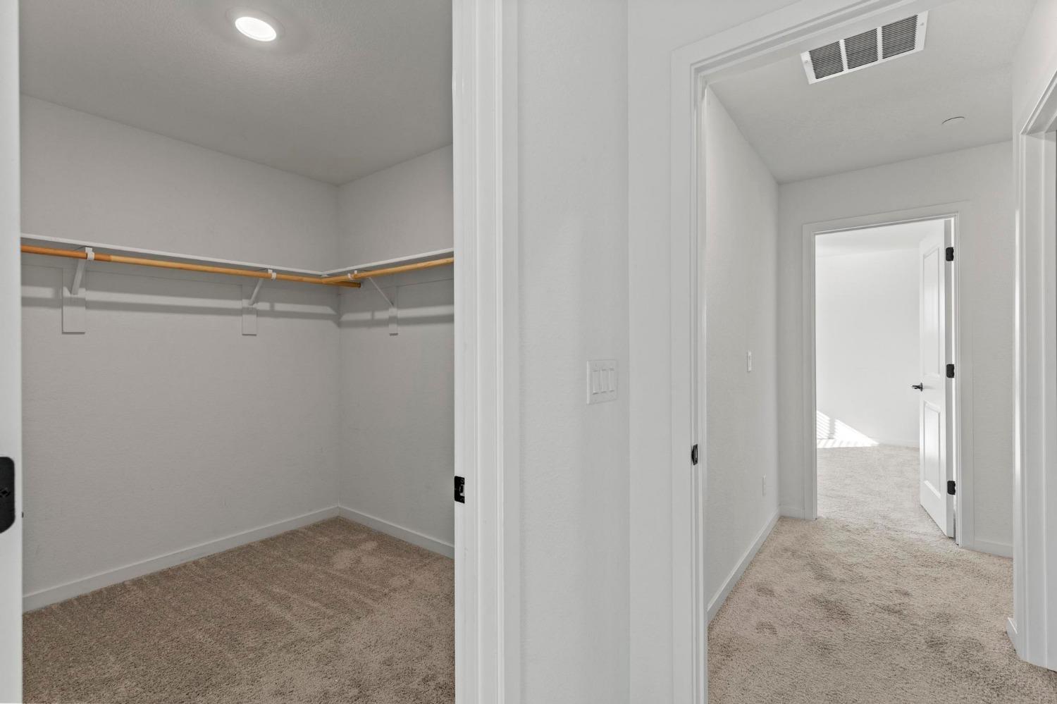 514 Voyager Court