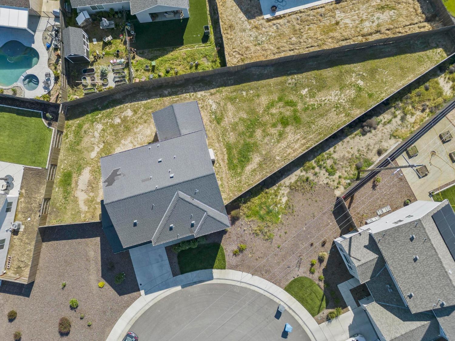 514 Voyager Court