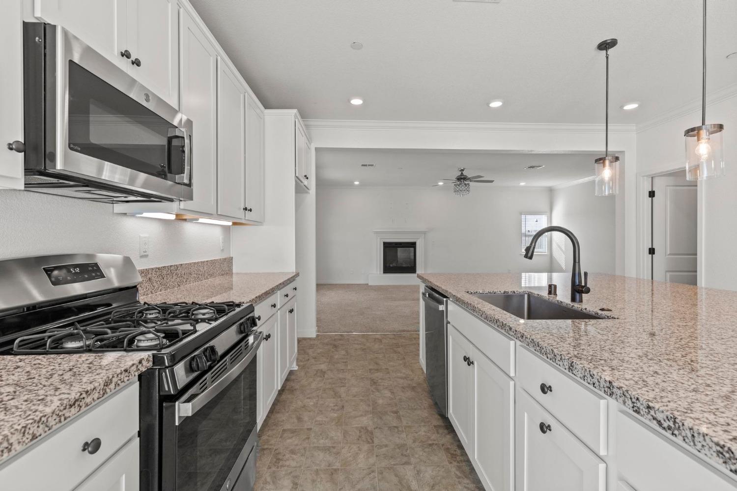 514 Voyager Court