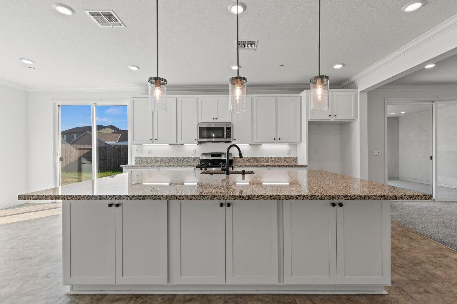 514 Voyager Court