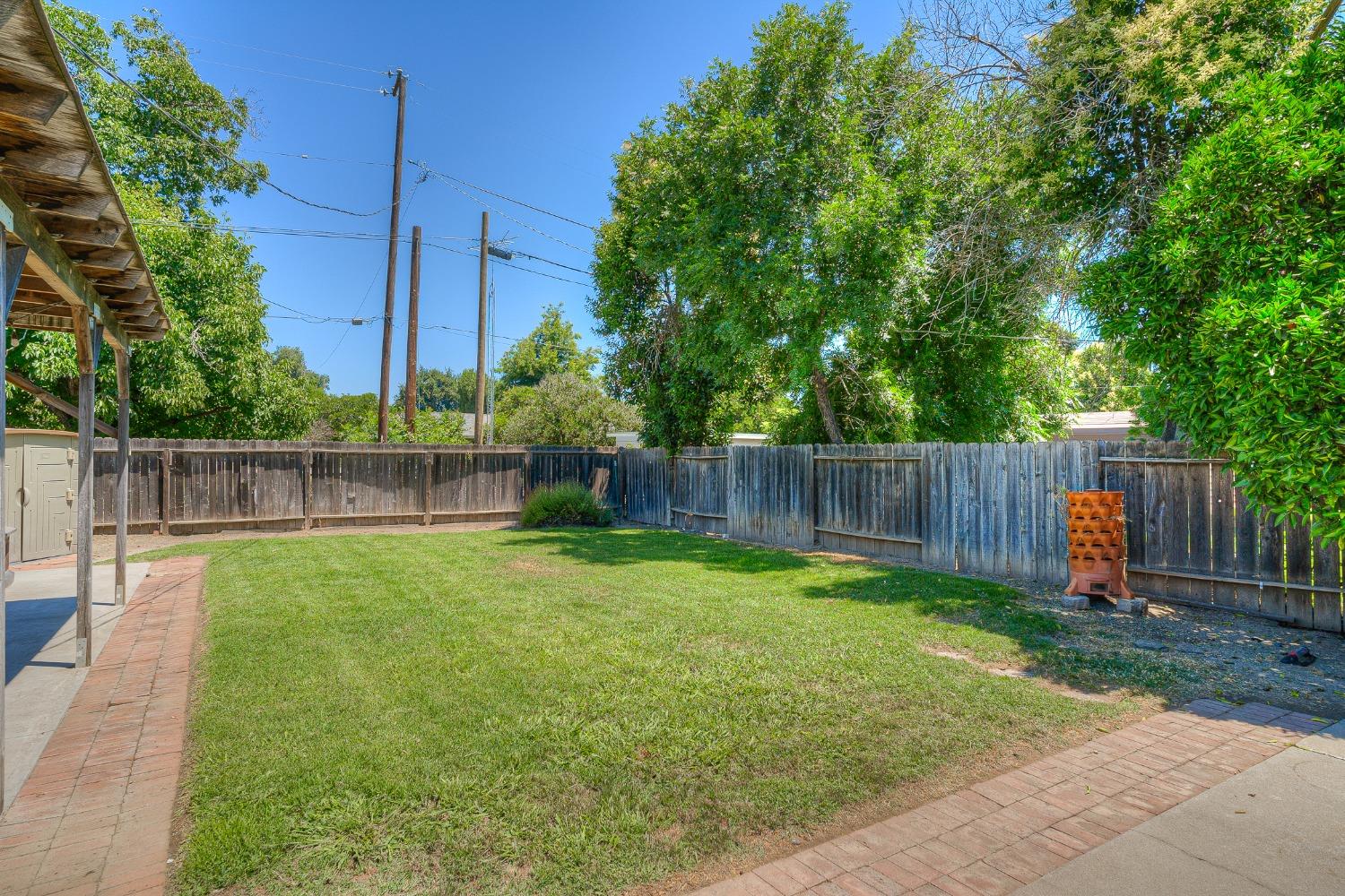104 E Clay Street
