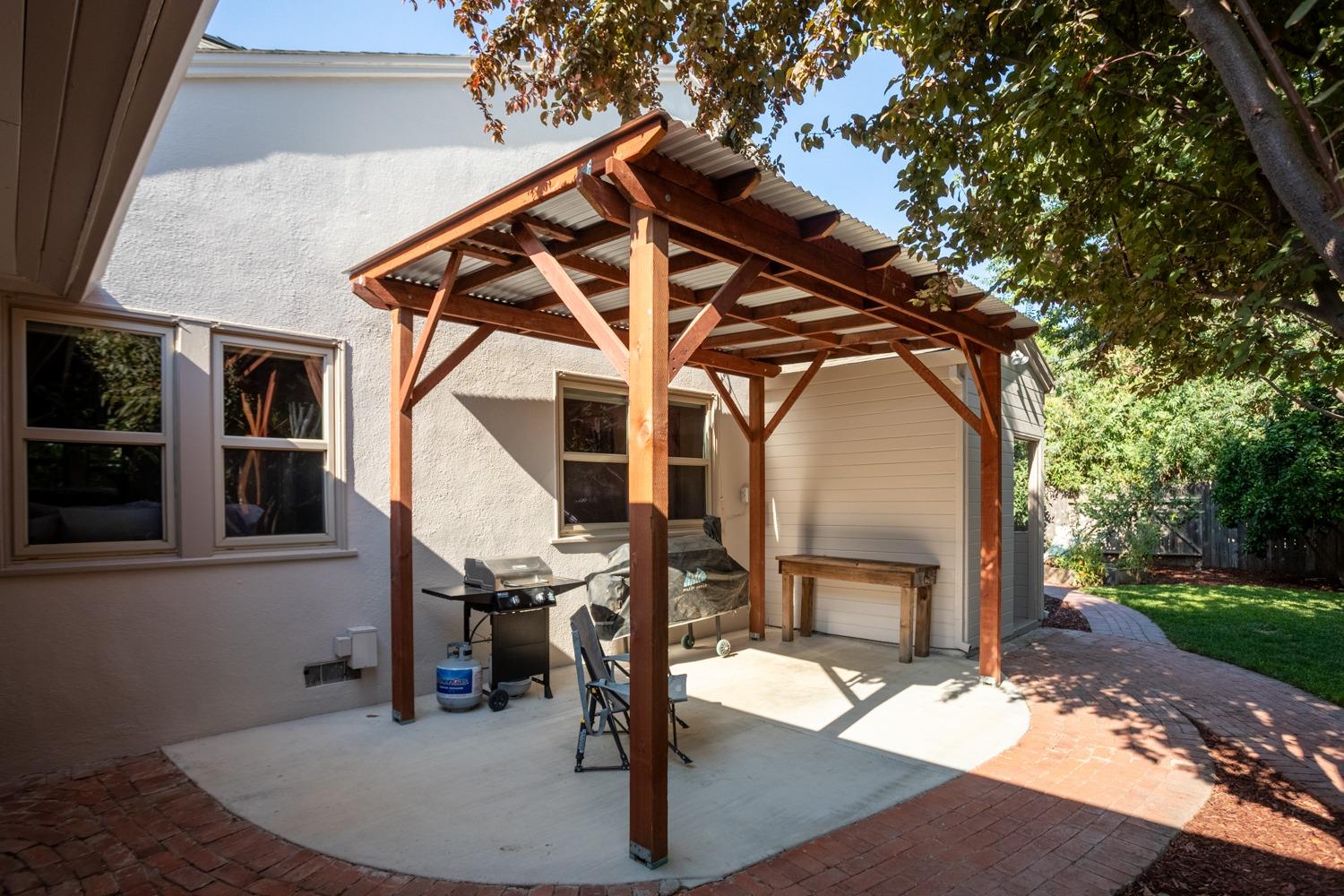 1138 Clay Street