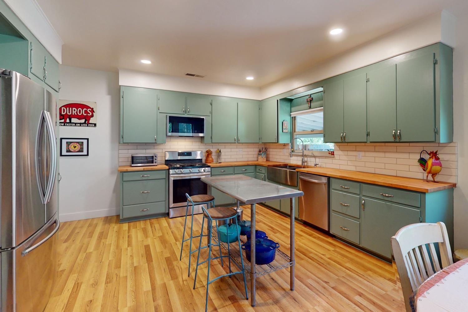 1138 Clay Street