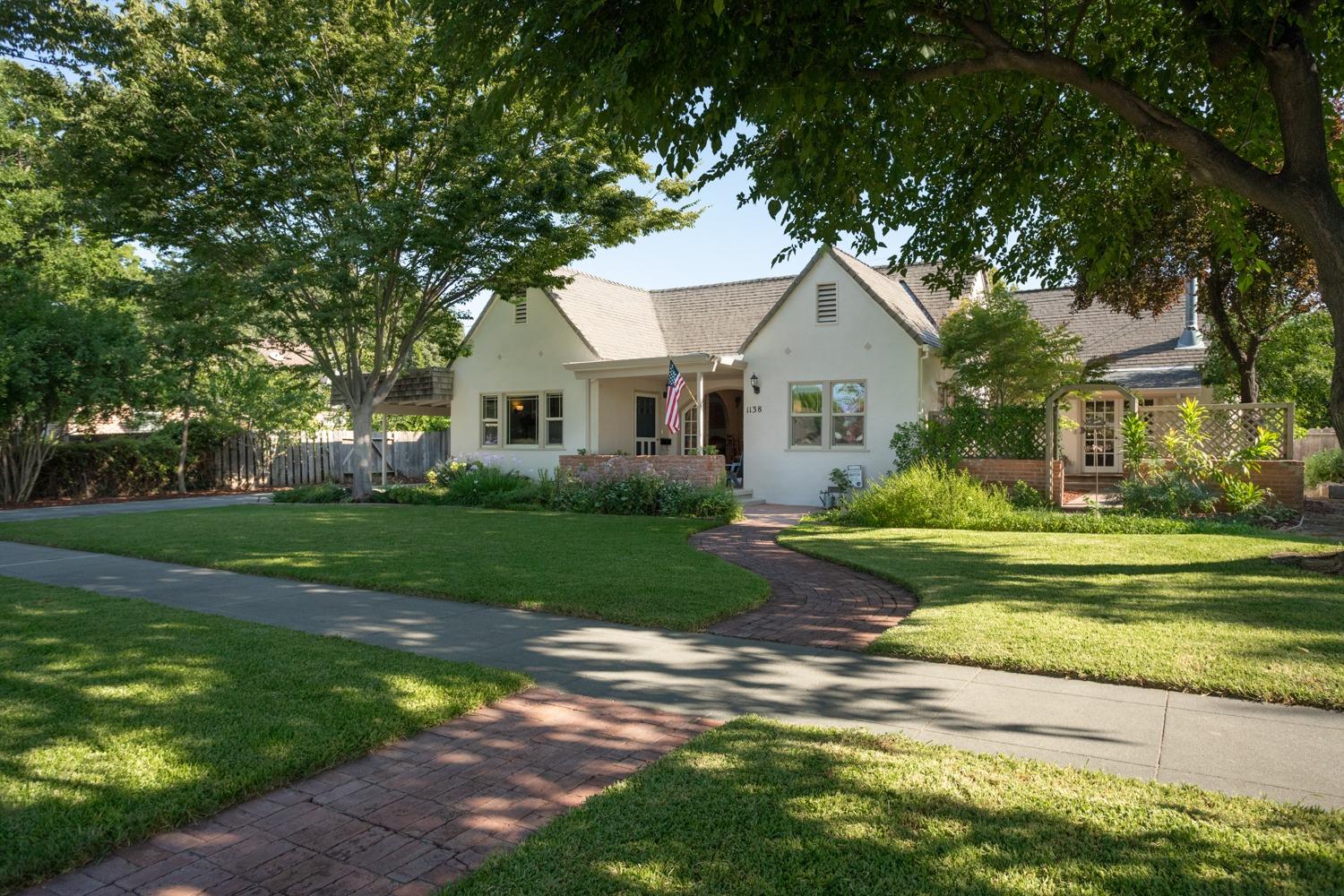 1138 Clay Street