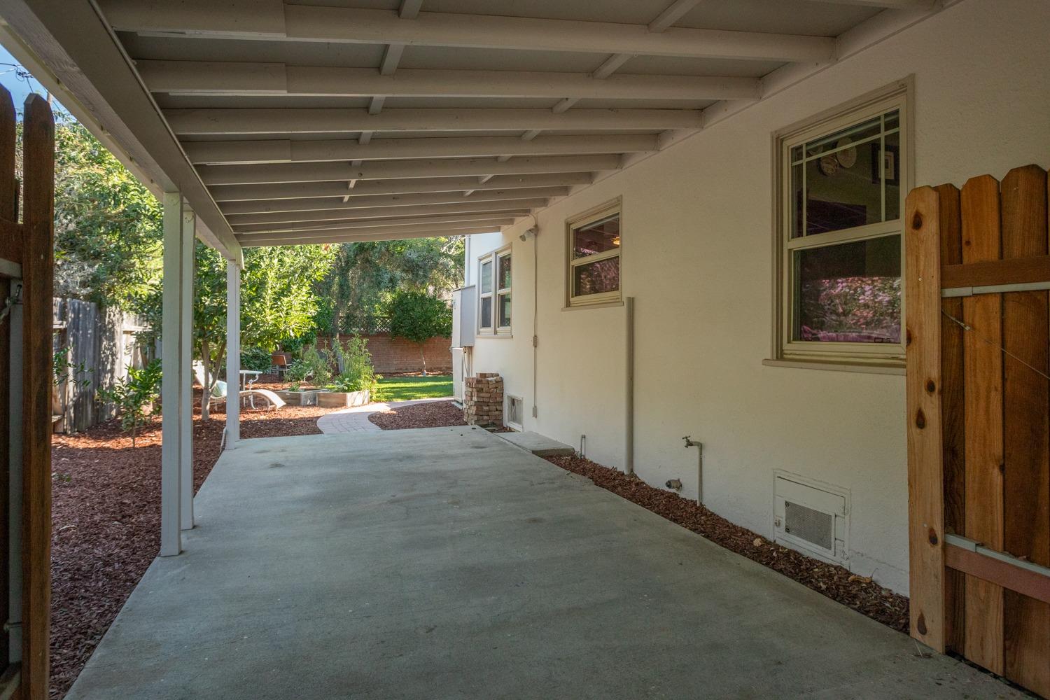 1138 Clay Street