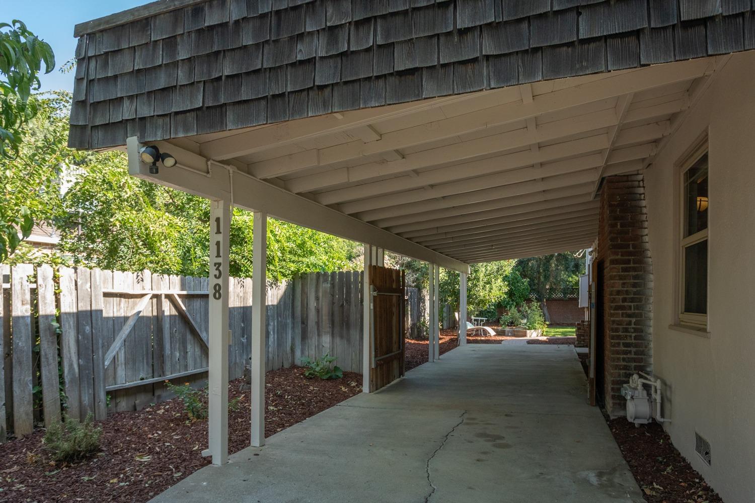 1138 Clay Street