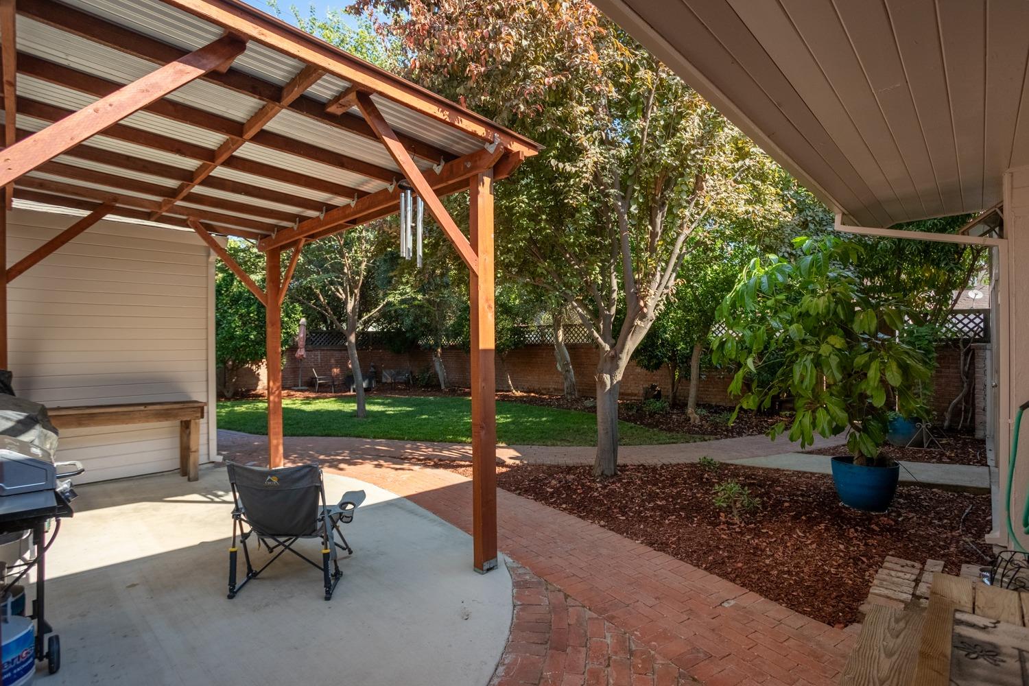 1138 Clay Street