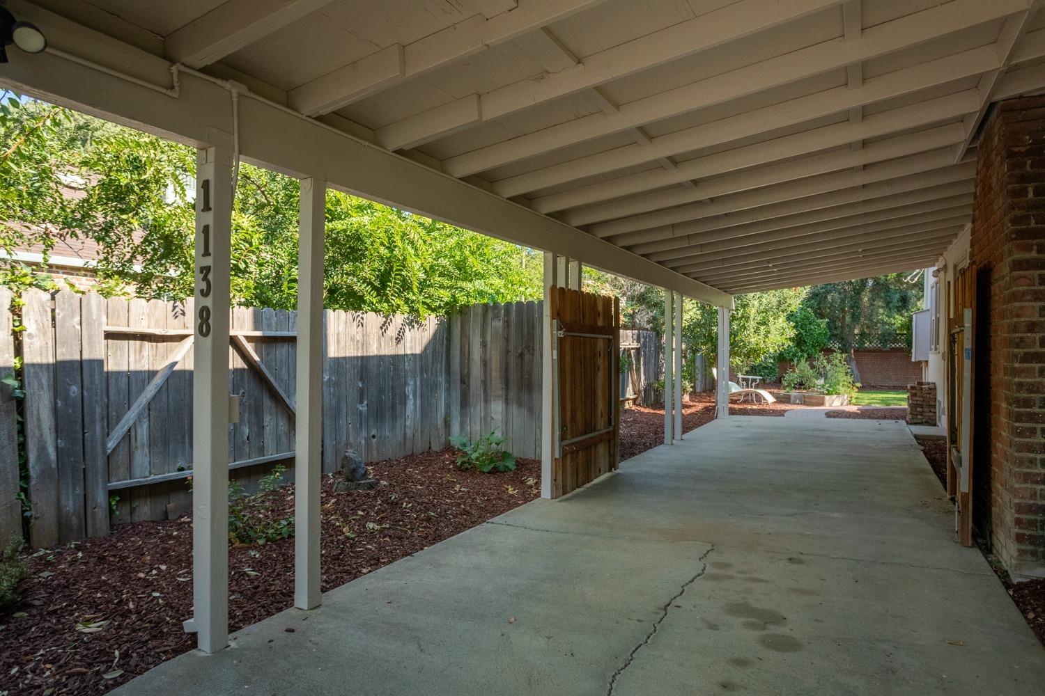 1138 Clay Street