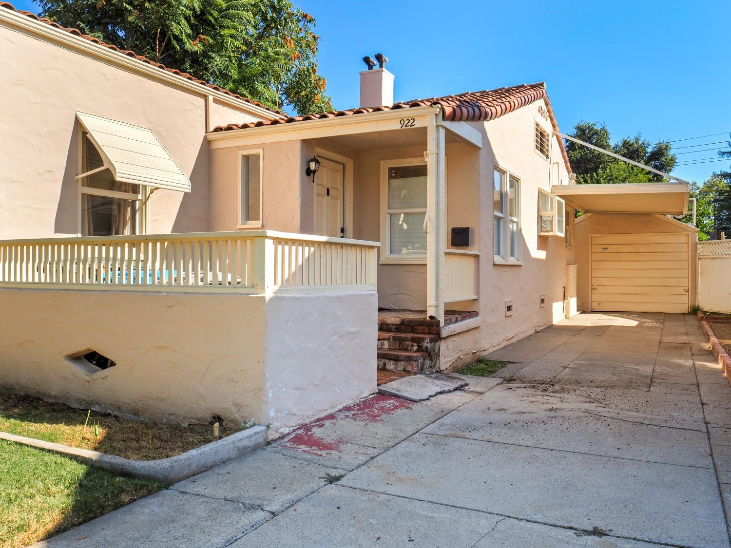 922 7th Street