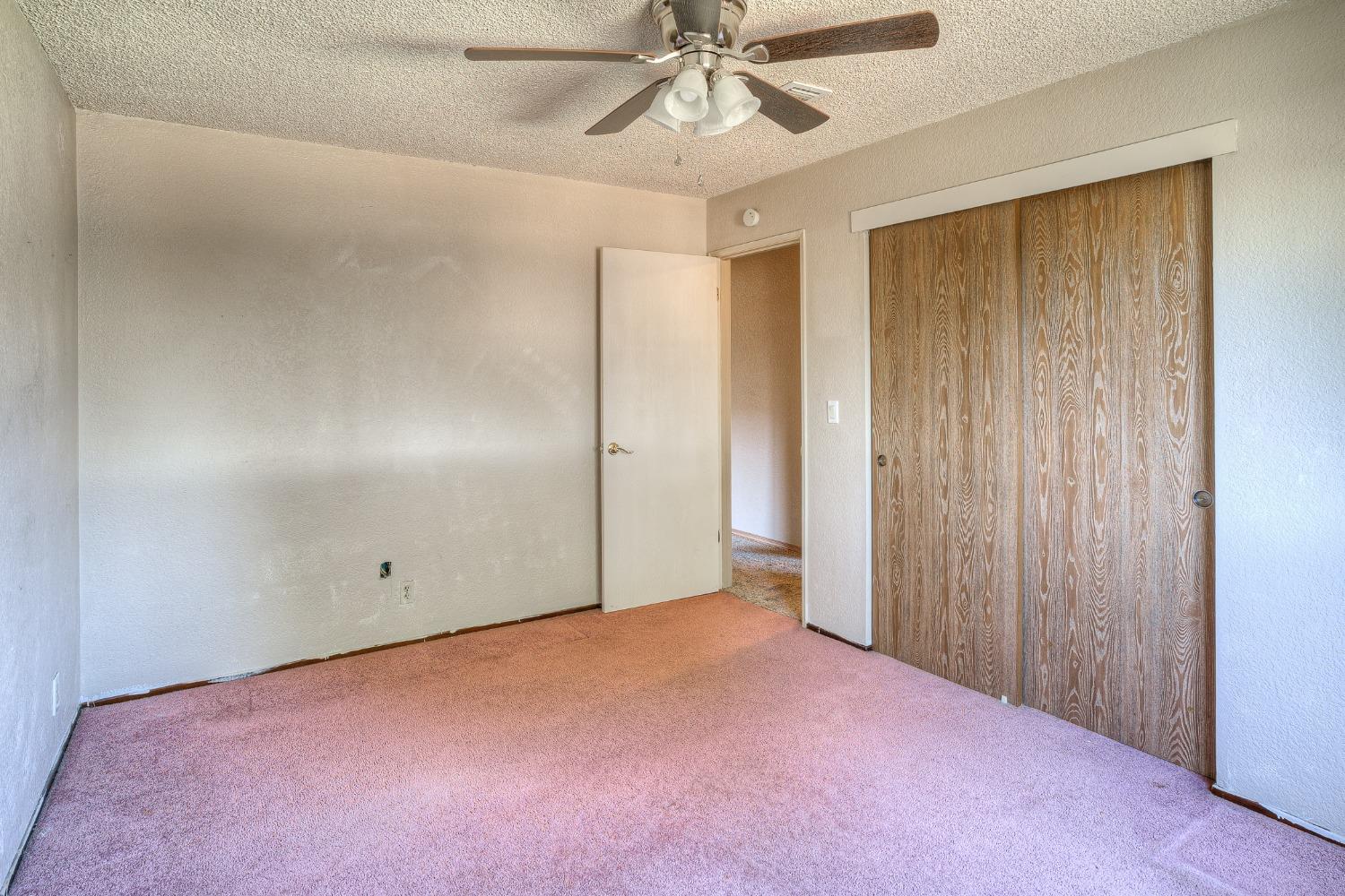 130 E Cedar