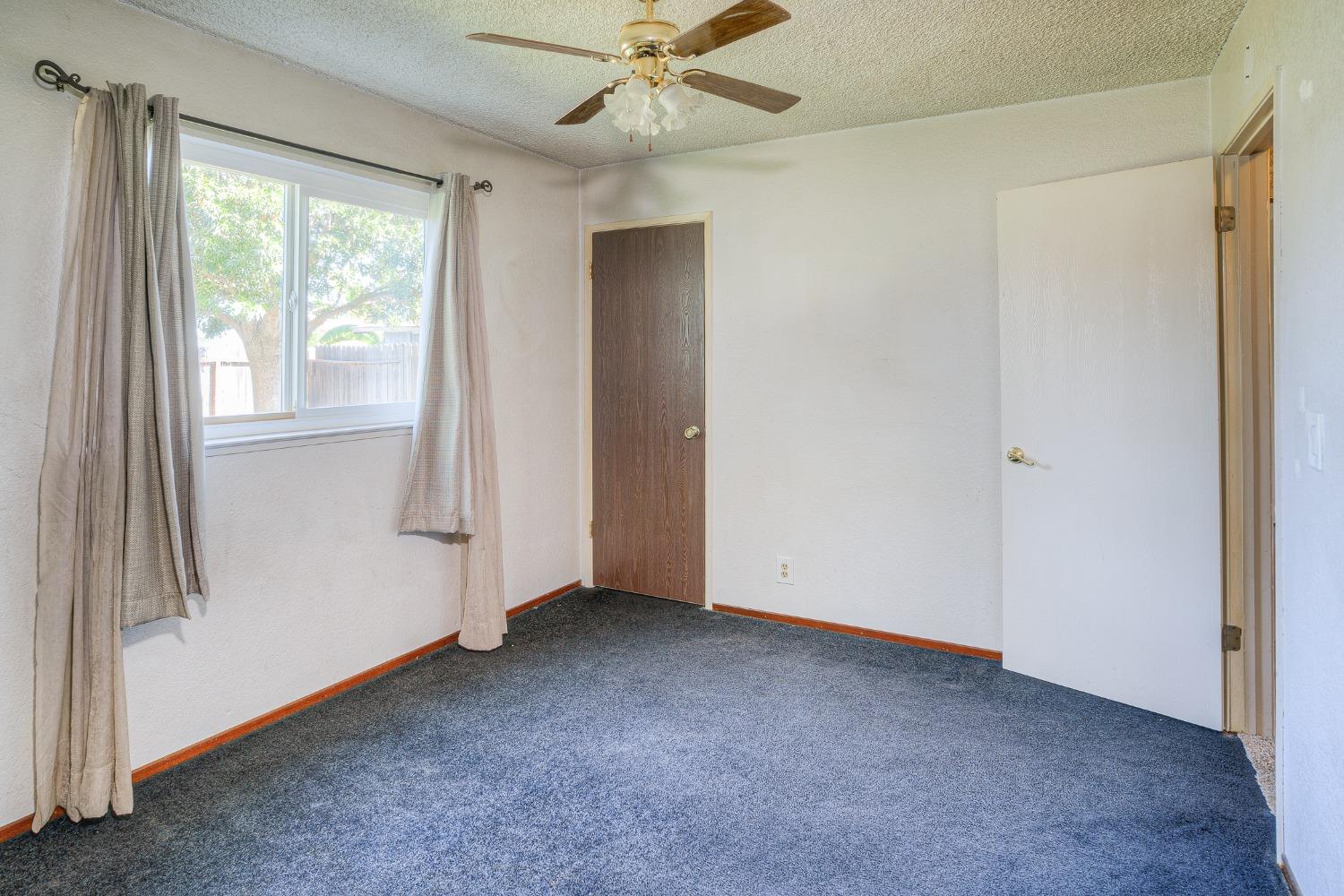 130 E Cedar