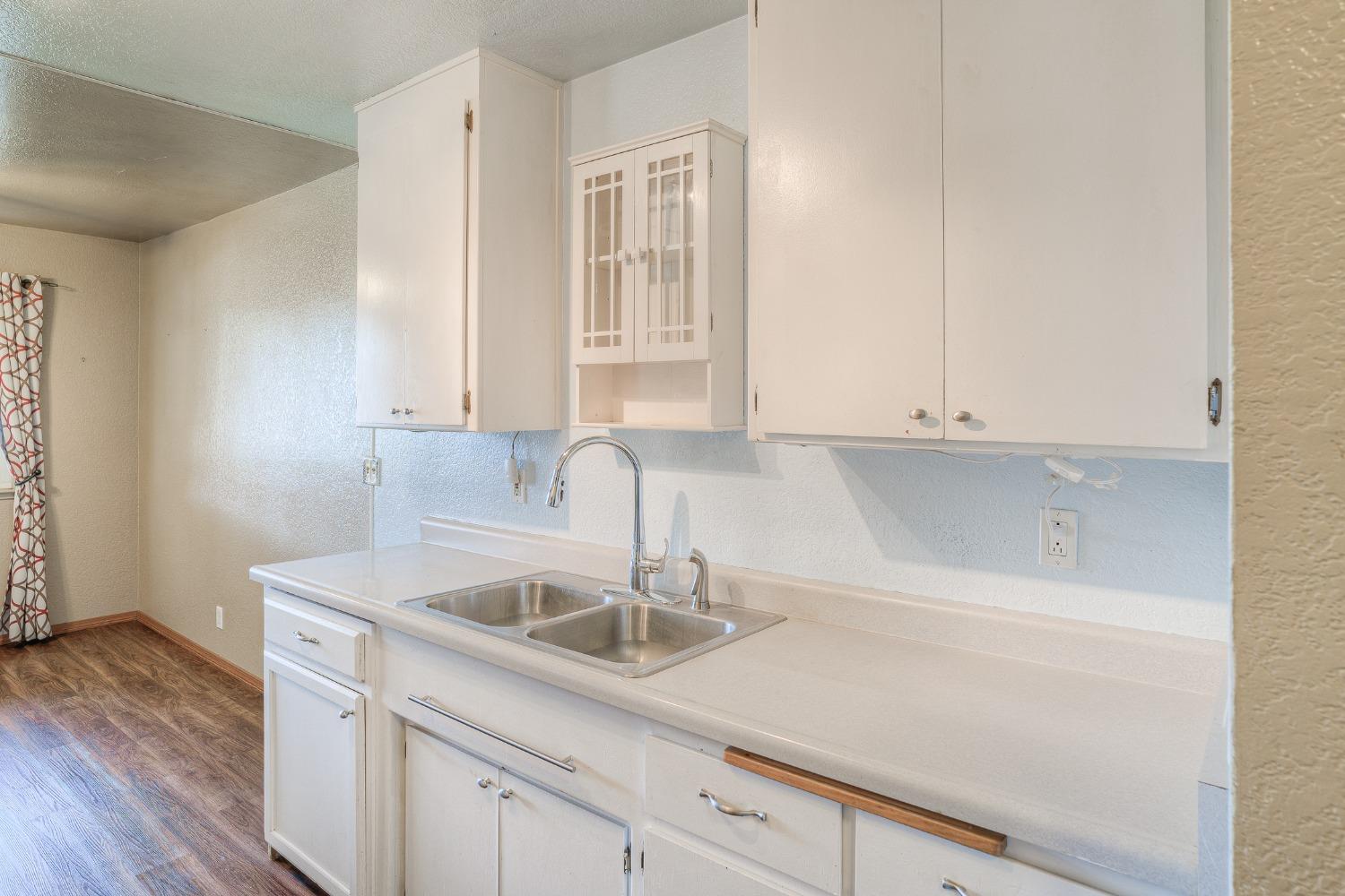 130 E Cedar