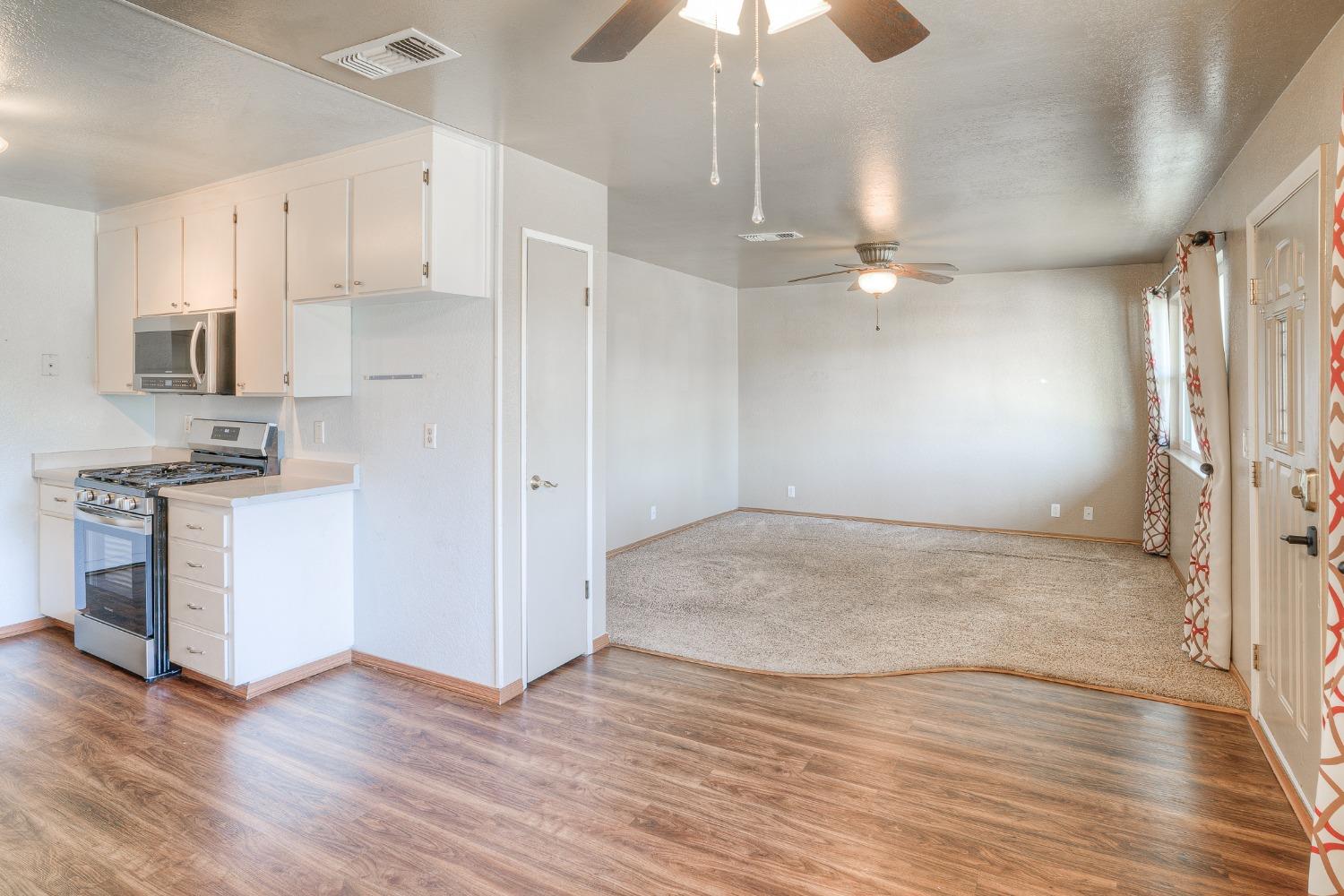 130 E Cedar