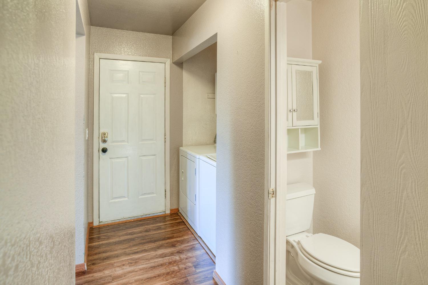 130 E Cedar