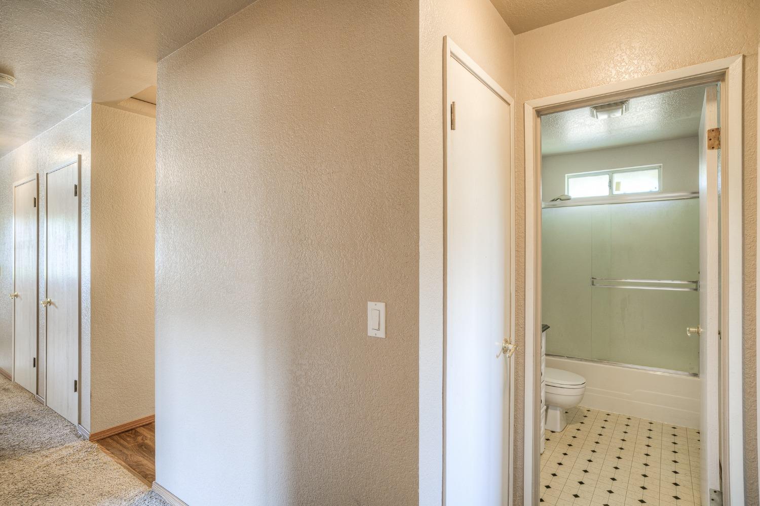 130 E Cedar