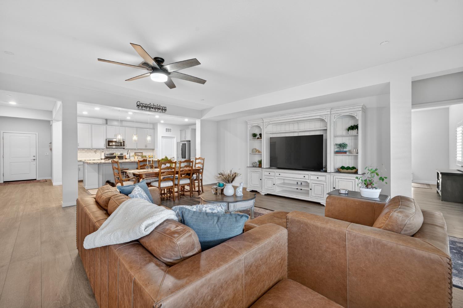 434 Kitty Hawk Drive