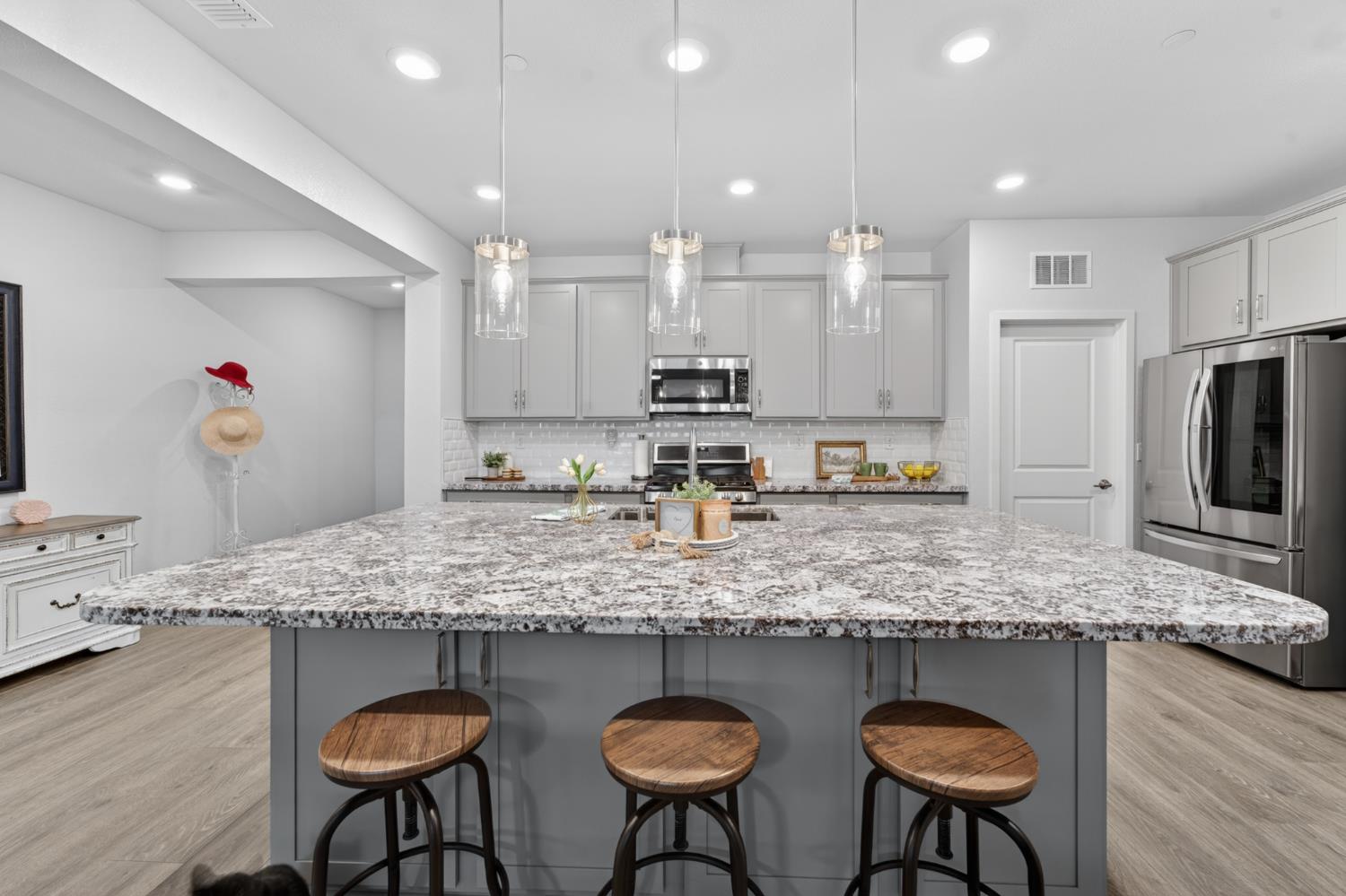 434 Kitty Hawk Drive