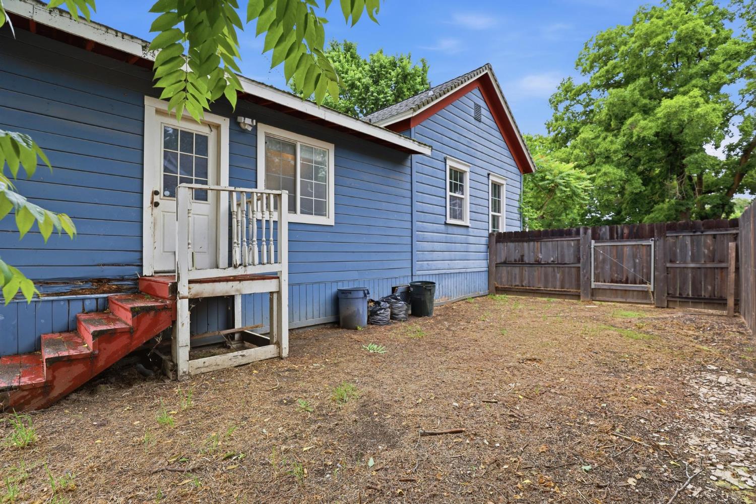 547 Clay Street