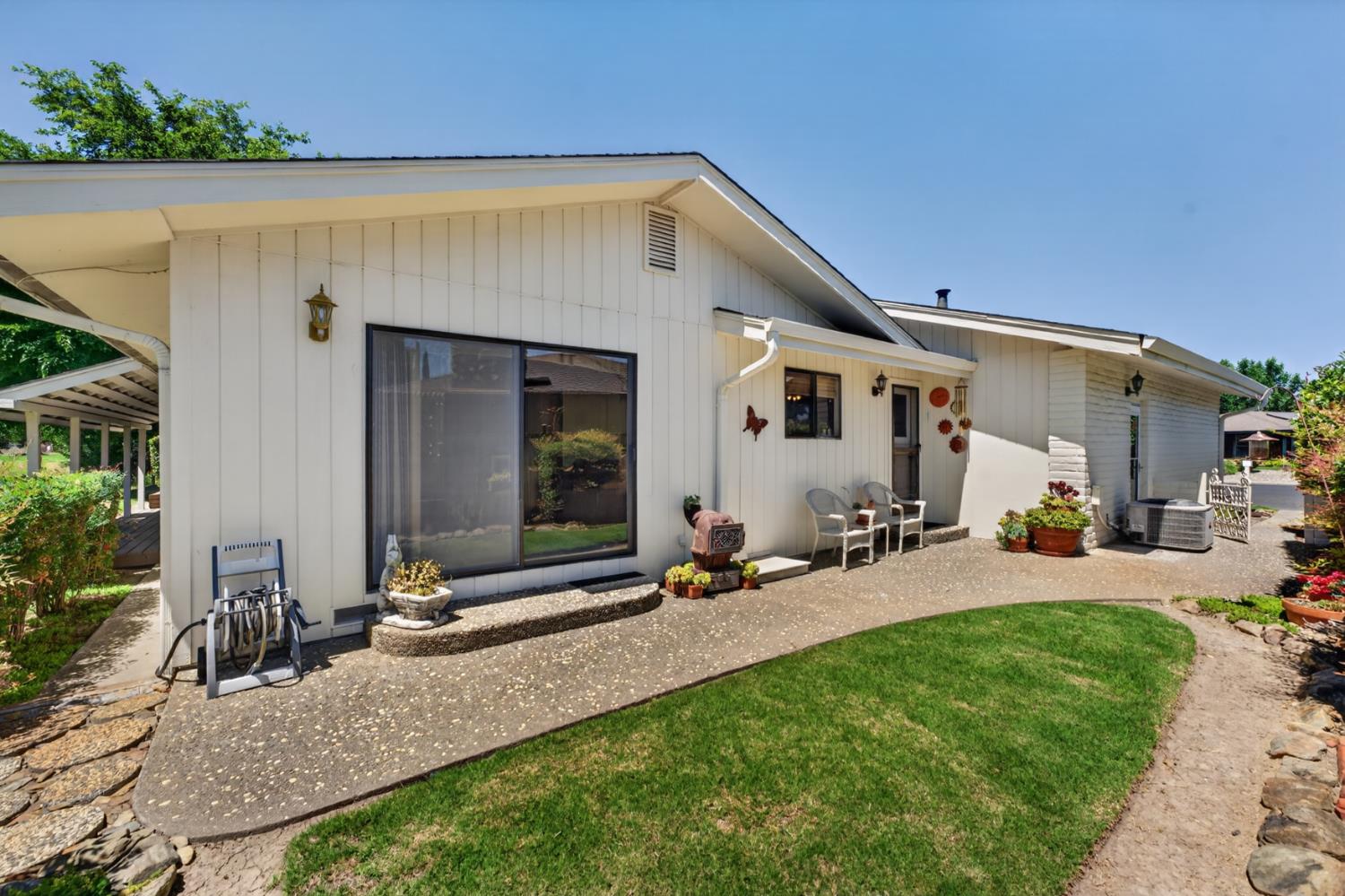 115 Country Club Drive