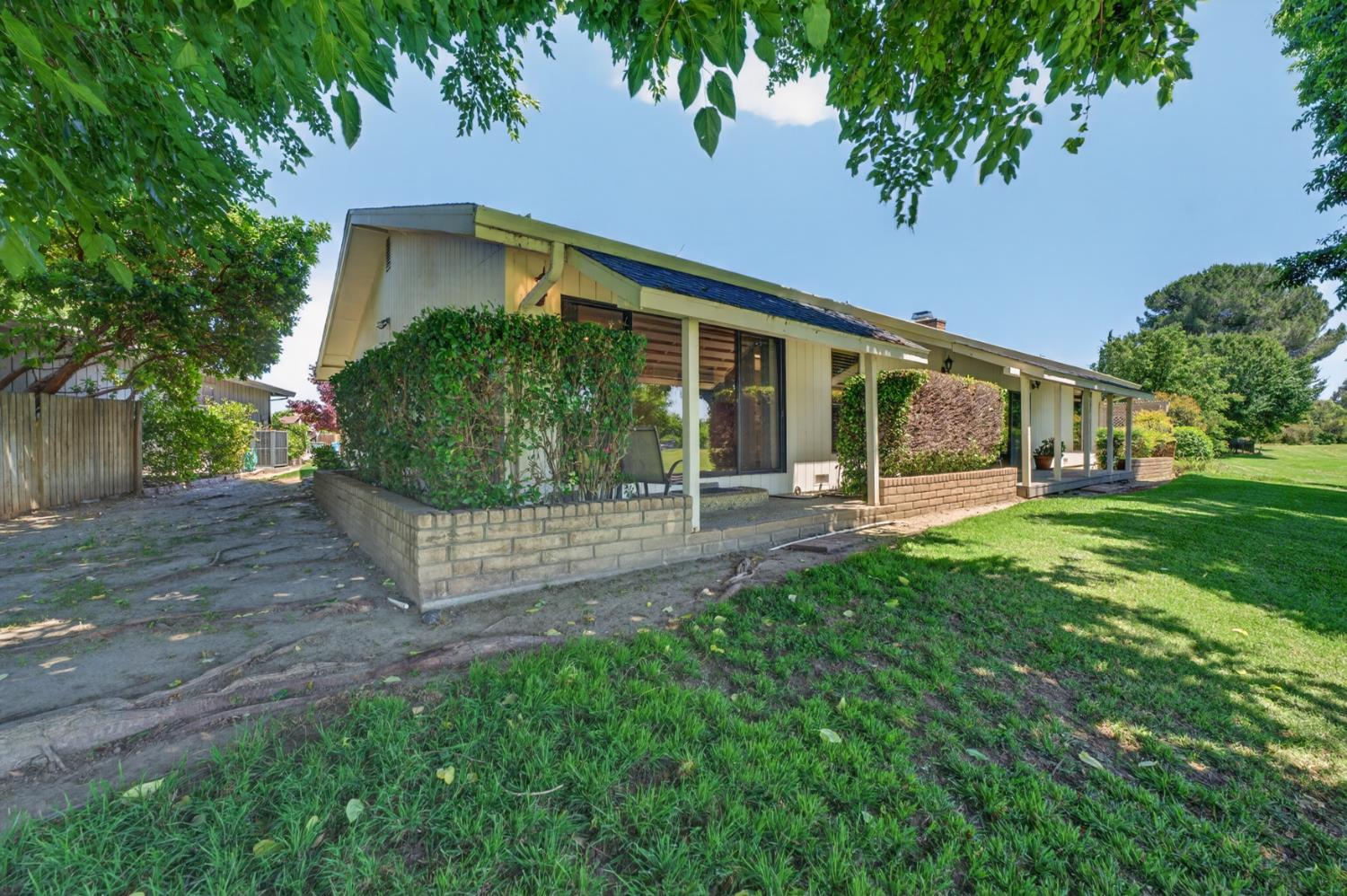 115 Country Club Drive