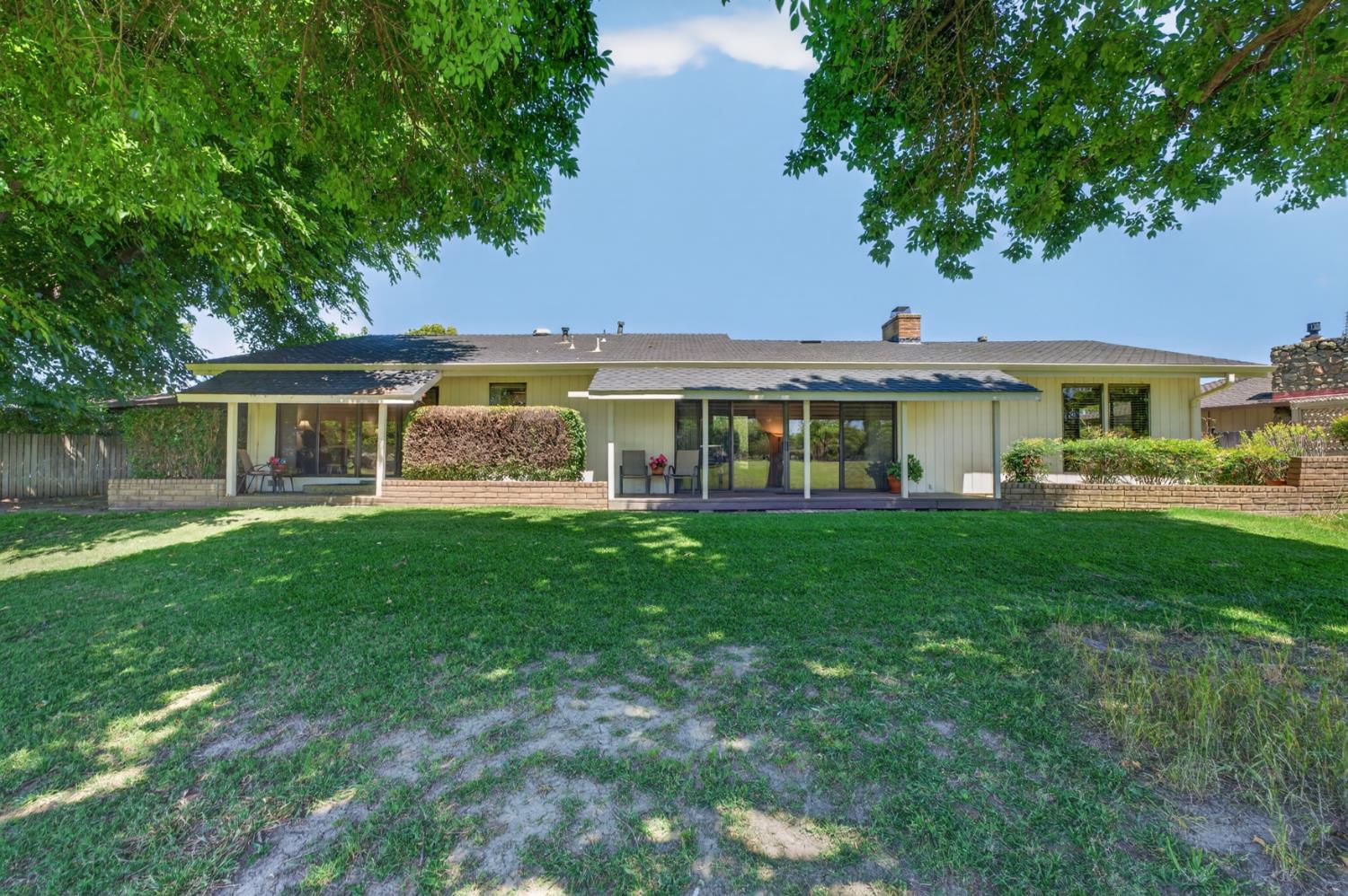 115 Country Club Drive