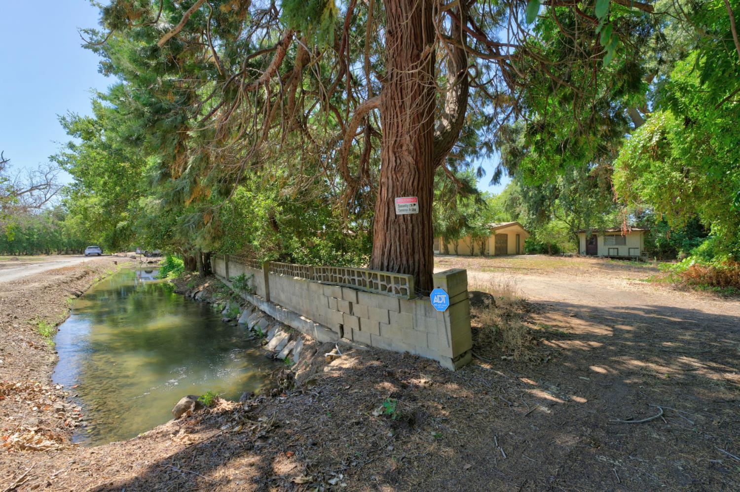 3878 River Road