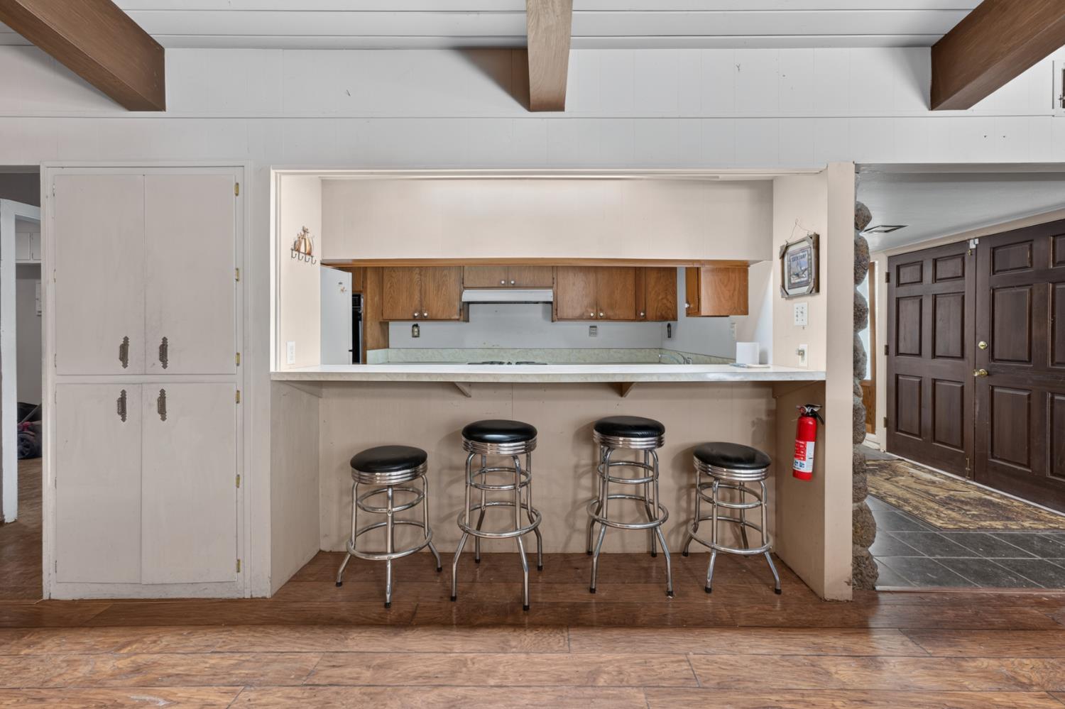 3878 River Road