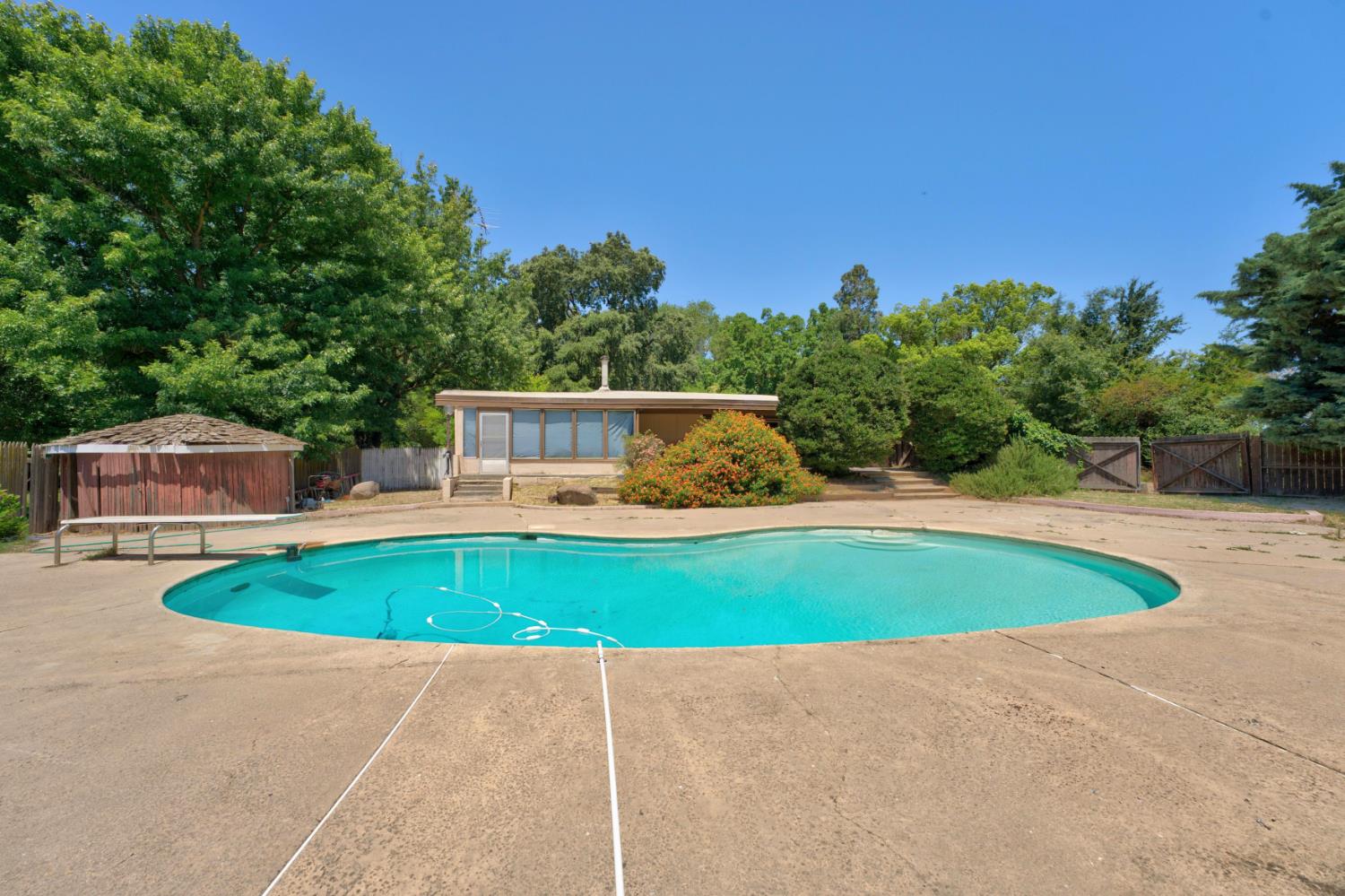 3878 River Road