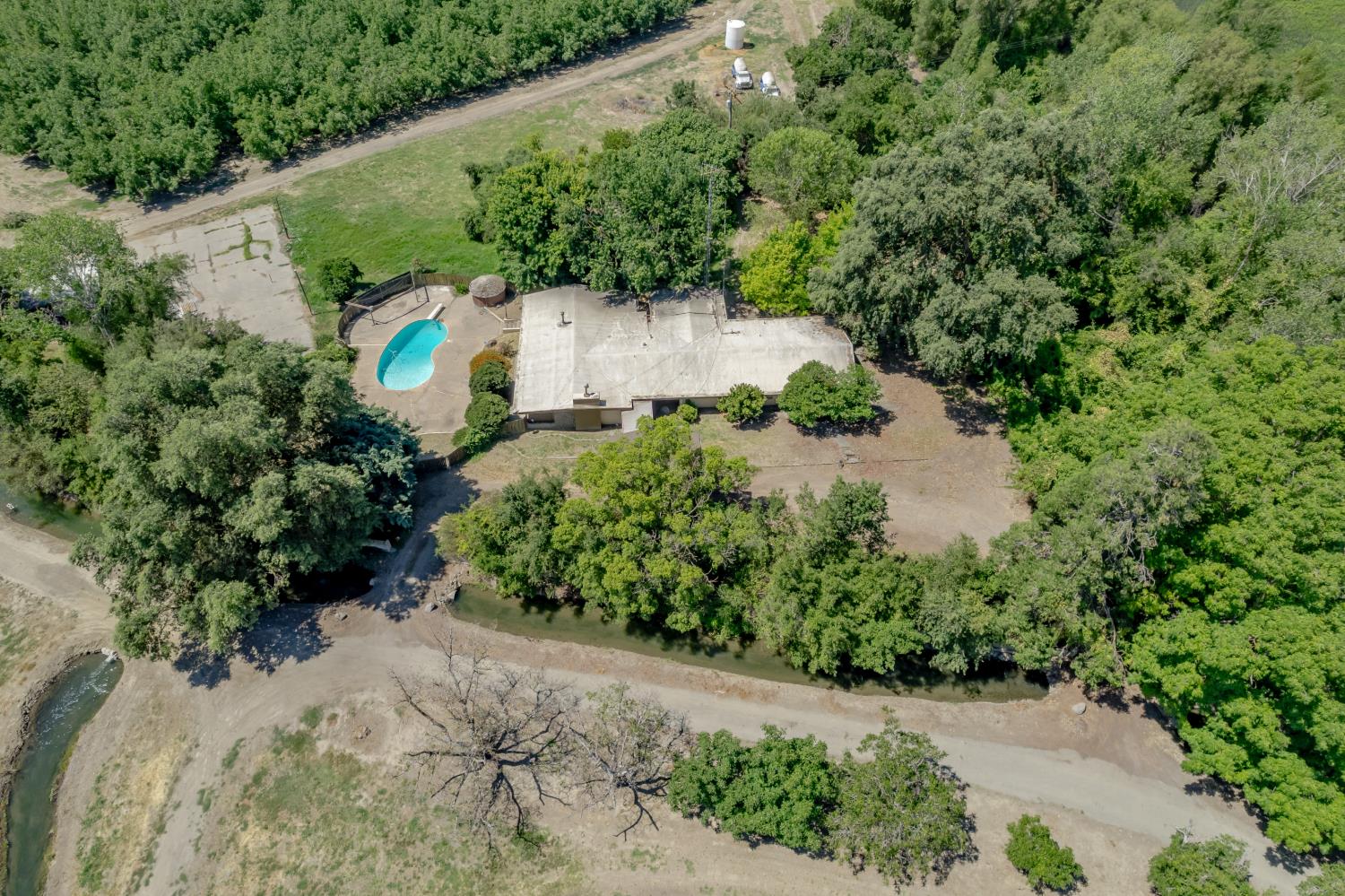 3878 River Road