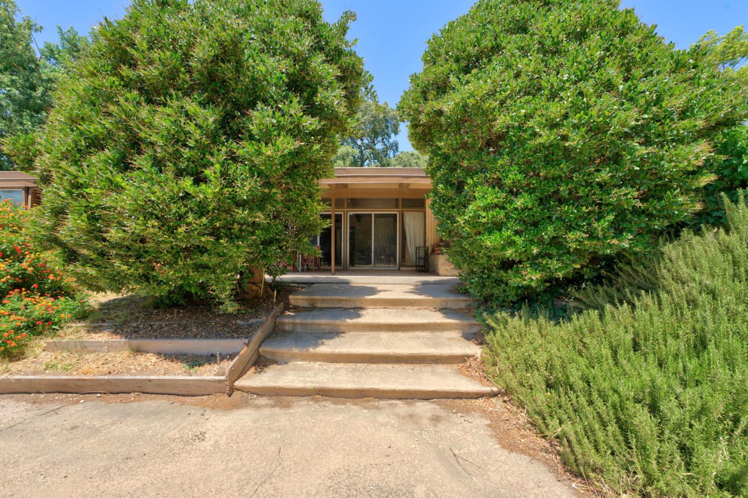 3878 River Road
