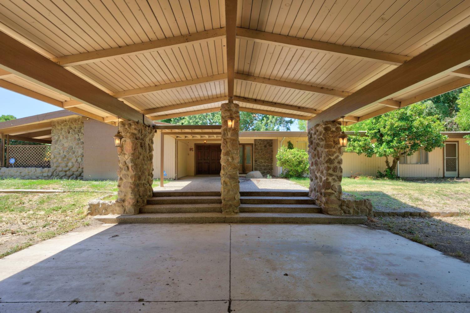 3878 River Road