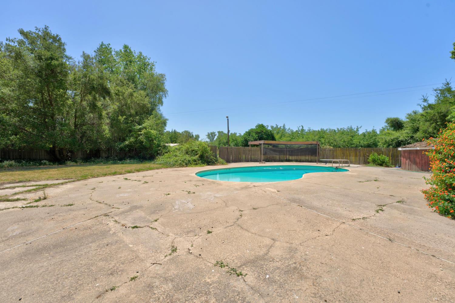 3878 River Road