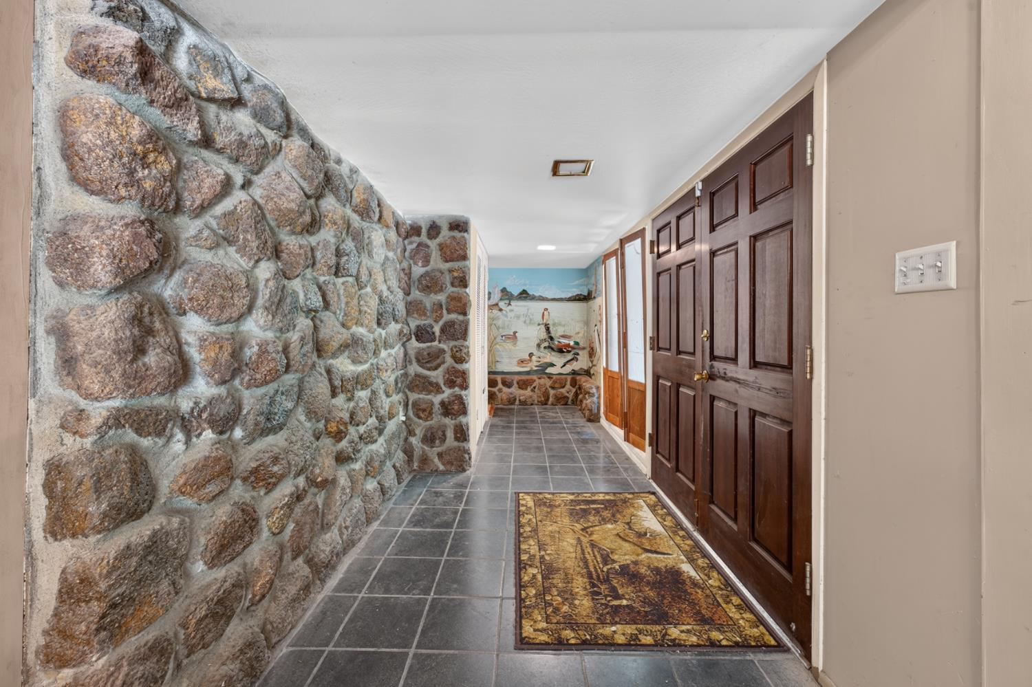 3878 River Road