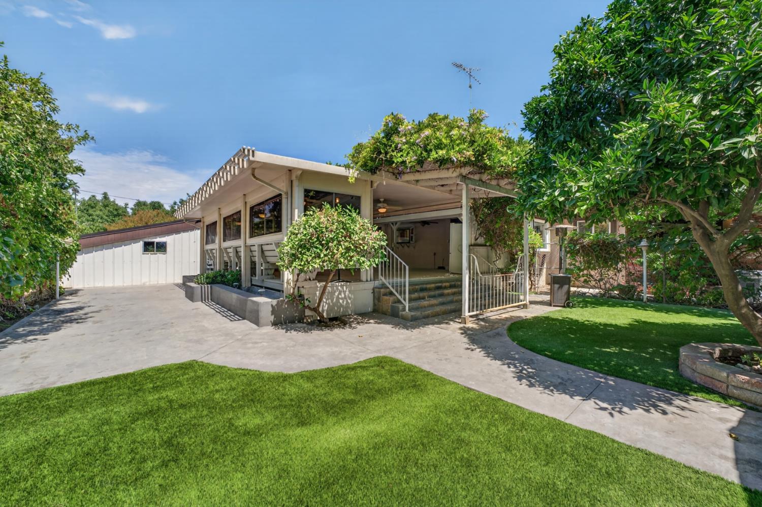 2041 Old Highway 99w