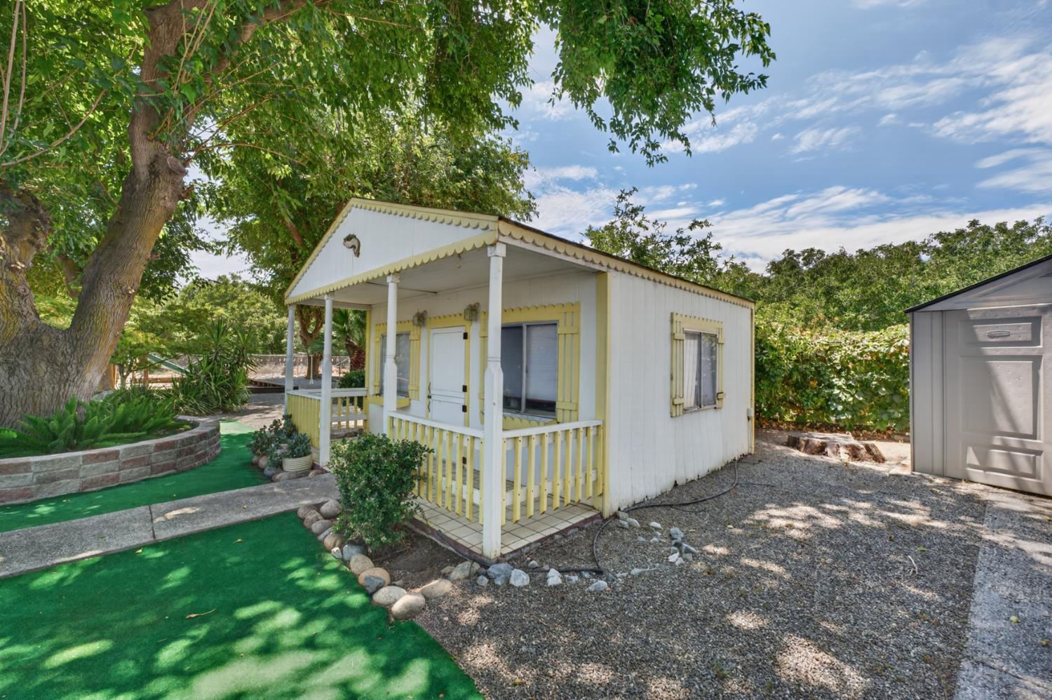 2041 Old Highway 99w