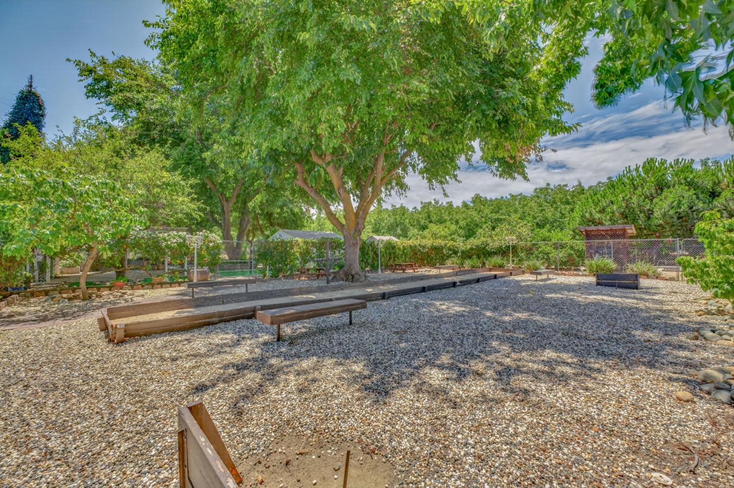 2041 Old Highway 99w