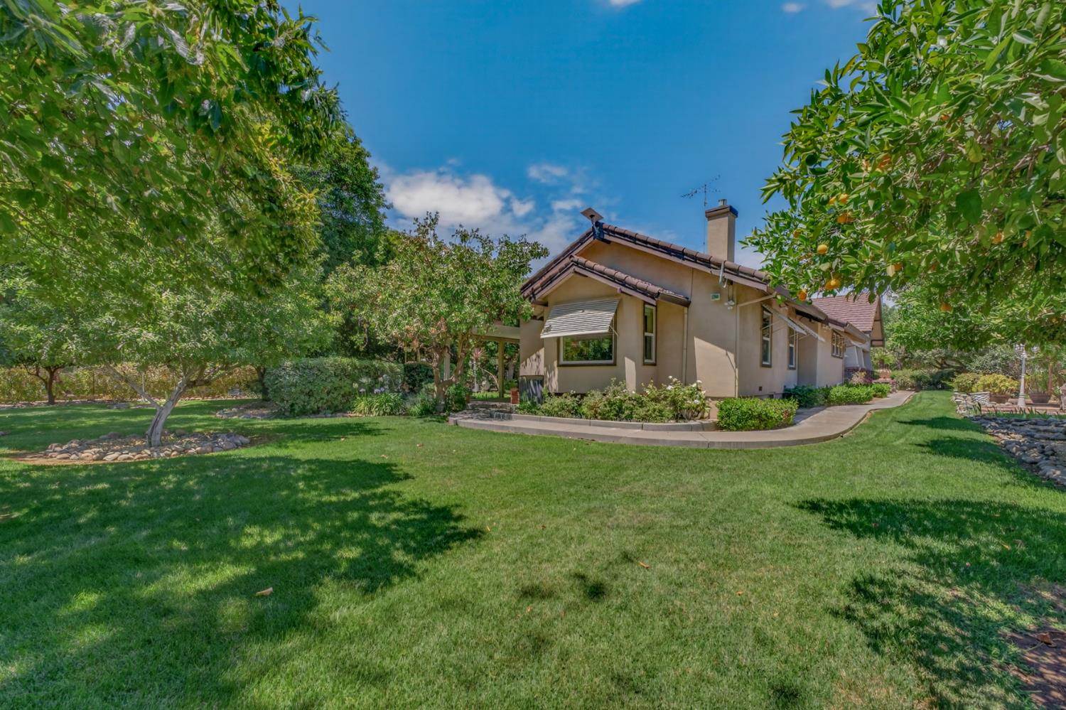 2041 Old Highway 99w